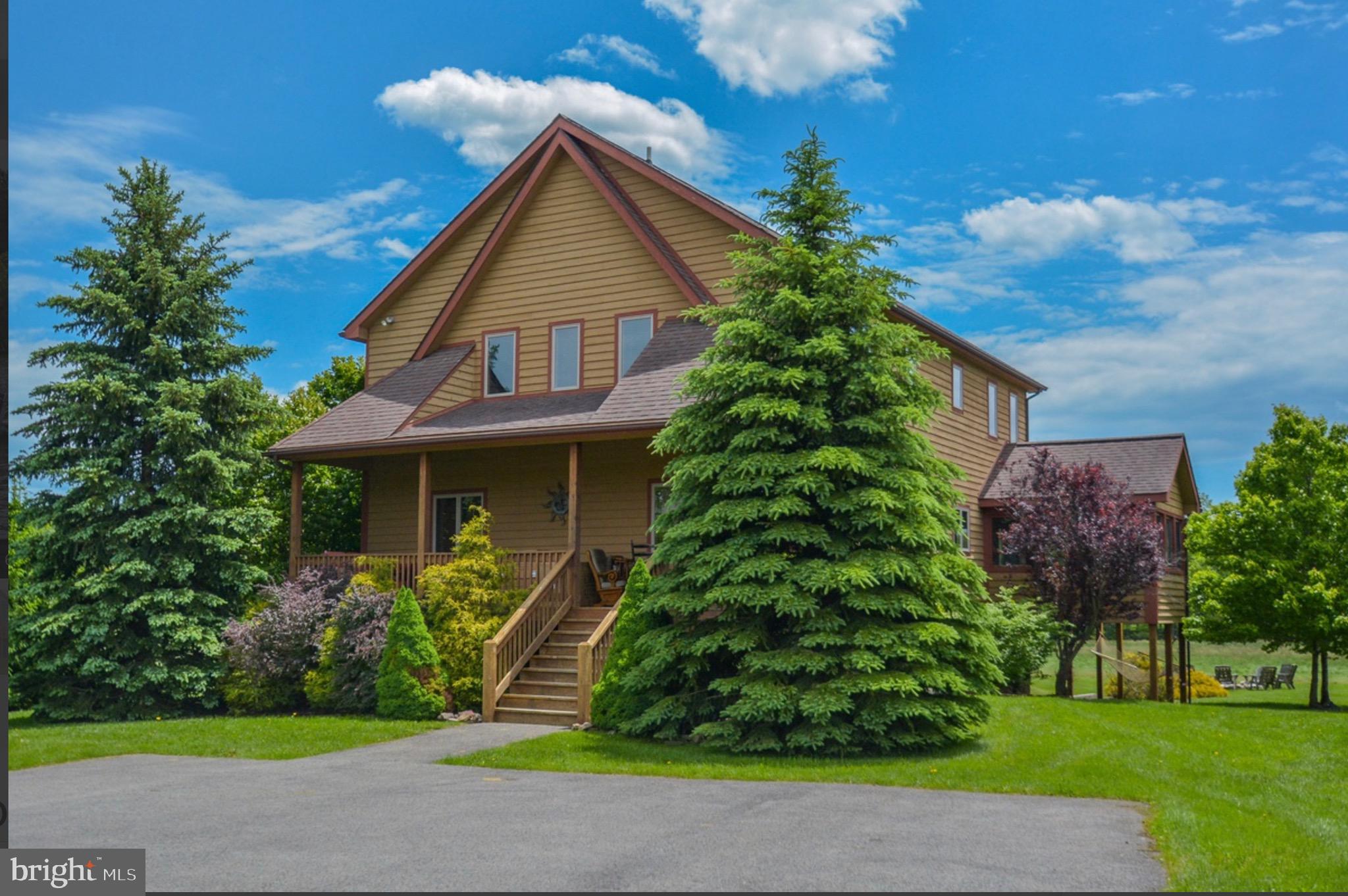 WATERFRONT GREENS - Residential