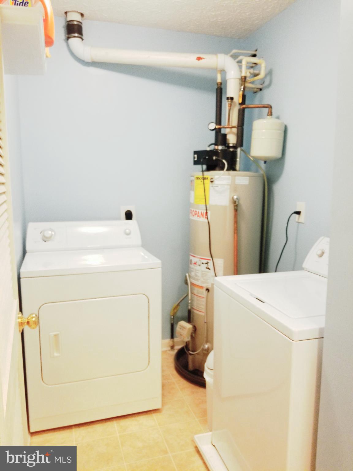 ASBURY WOODS - Residential