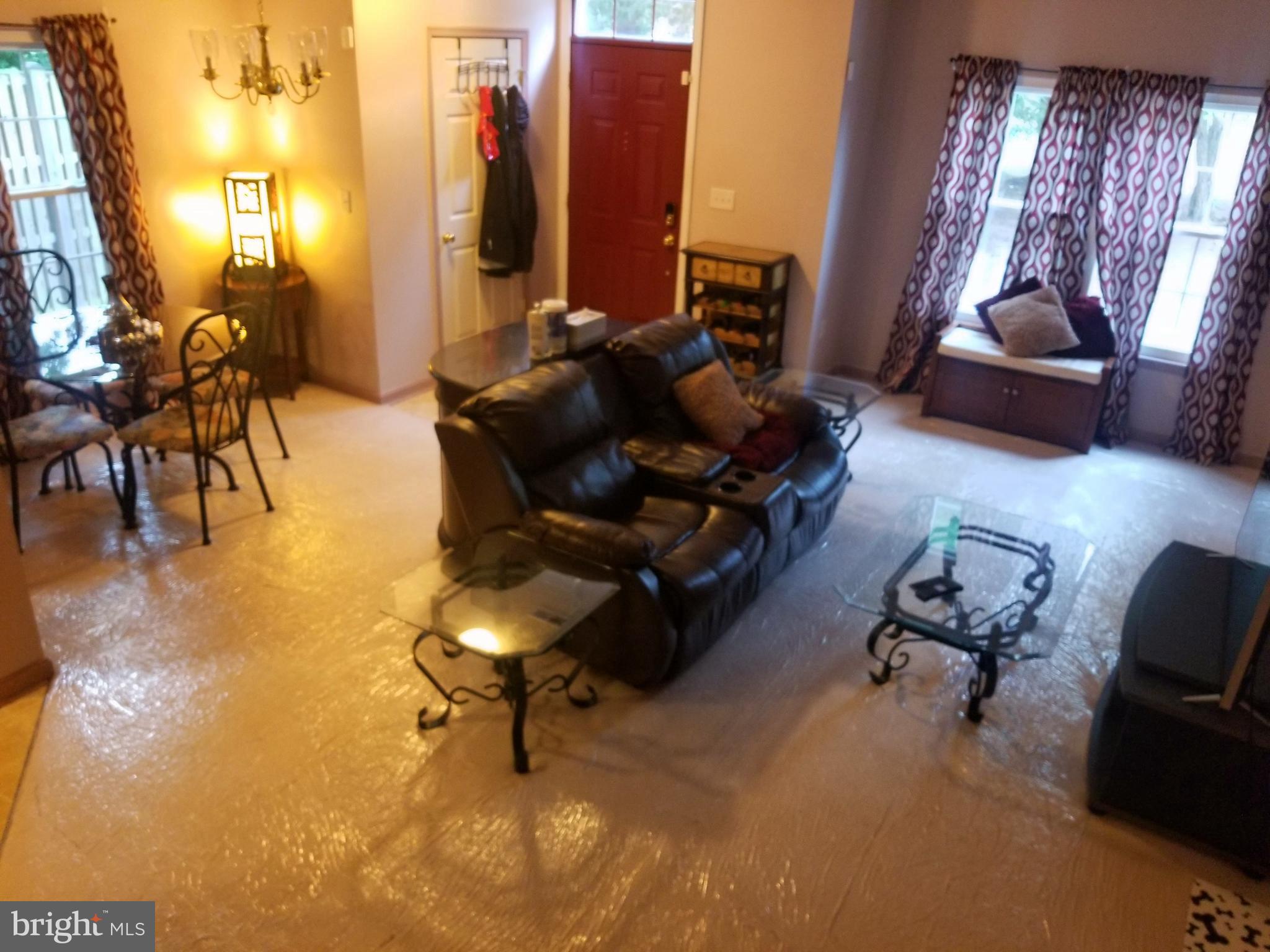 ASBURY WOODS - Residential