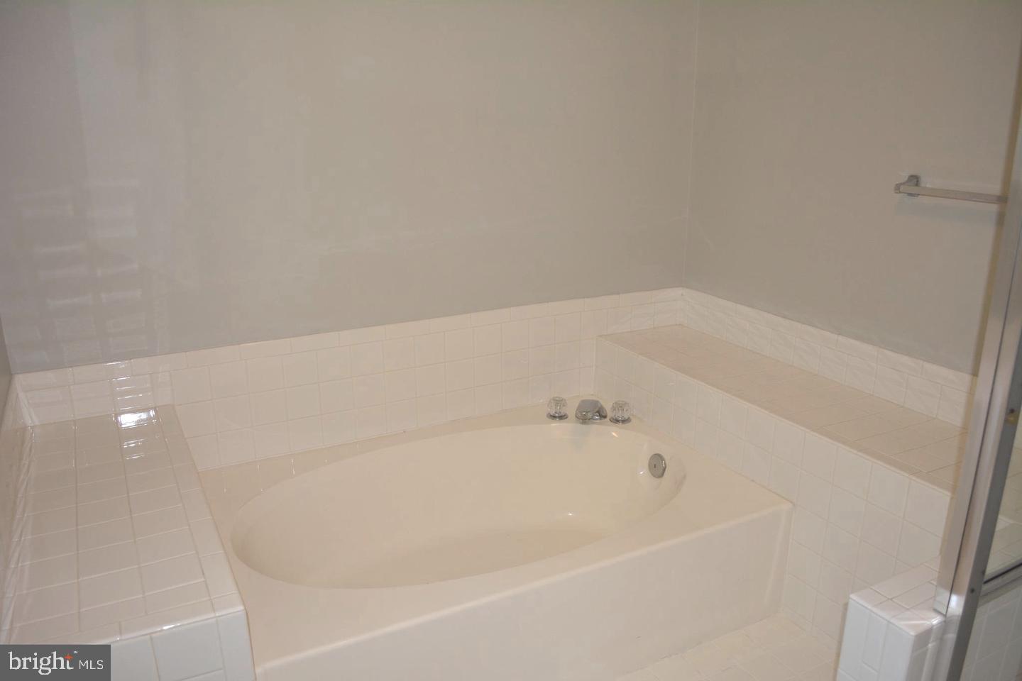 VILLAGE OF LONG REACH - Residential Lease