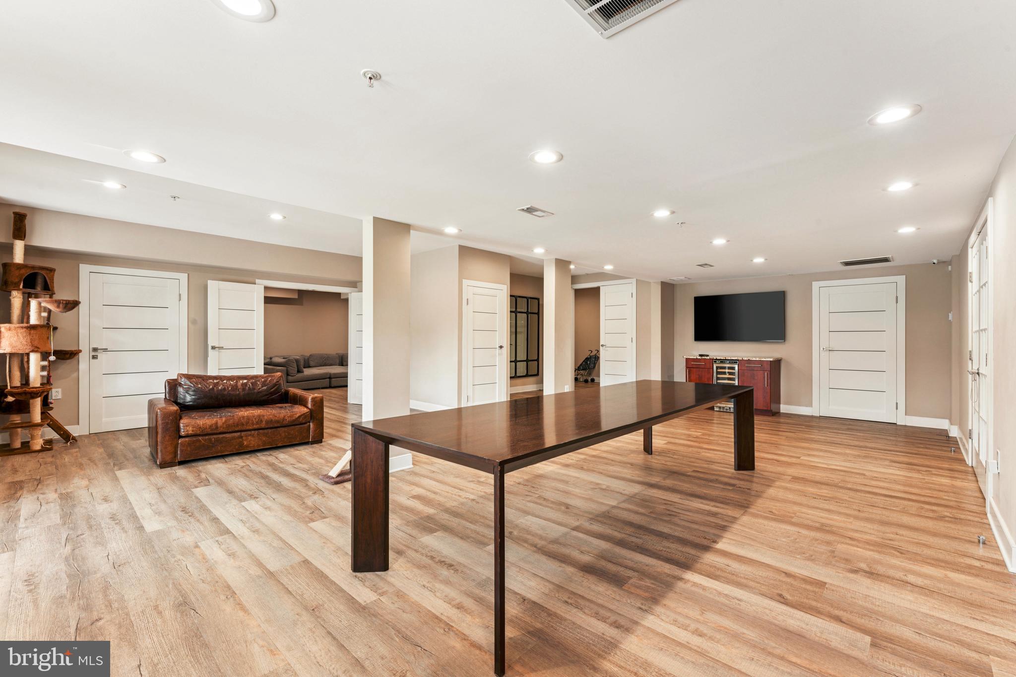 JUNIPER HILL - Residential