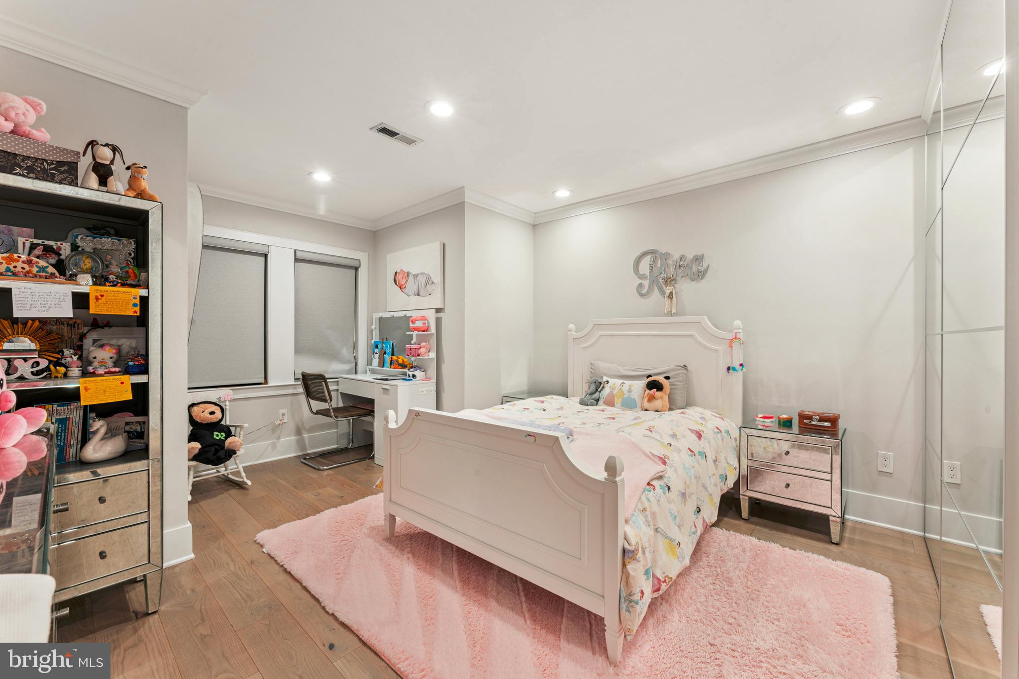 JUNIPER HILL - Residential