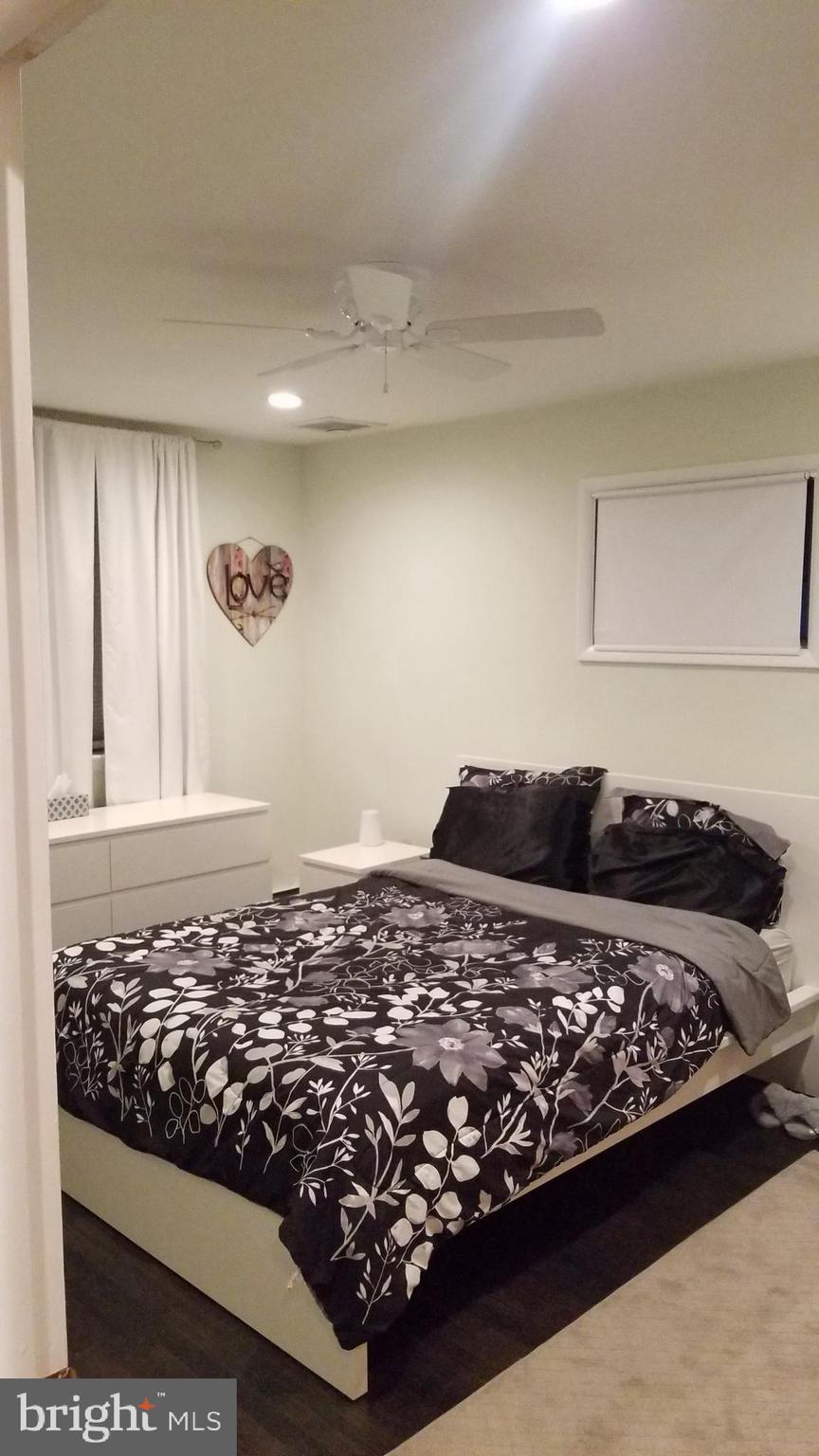 ELKINS PARK - Residential