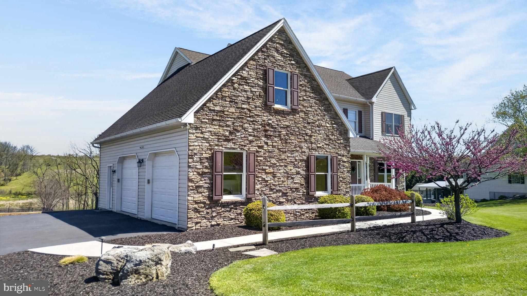 1044 LONG LANE ROAD