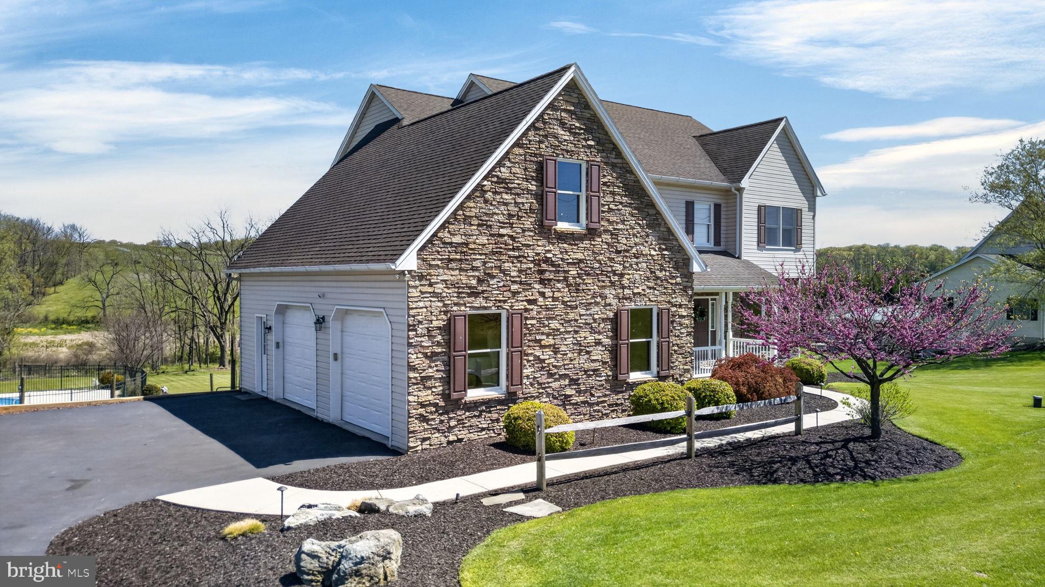 1044 LONG LANE ROAD