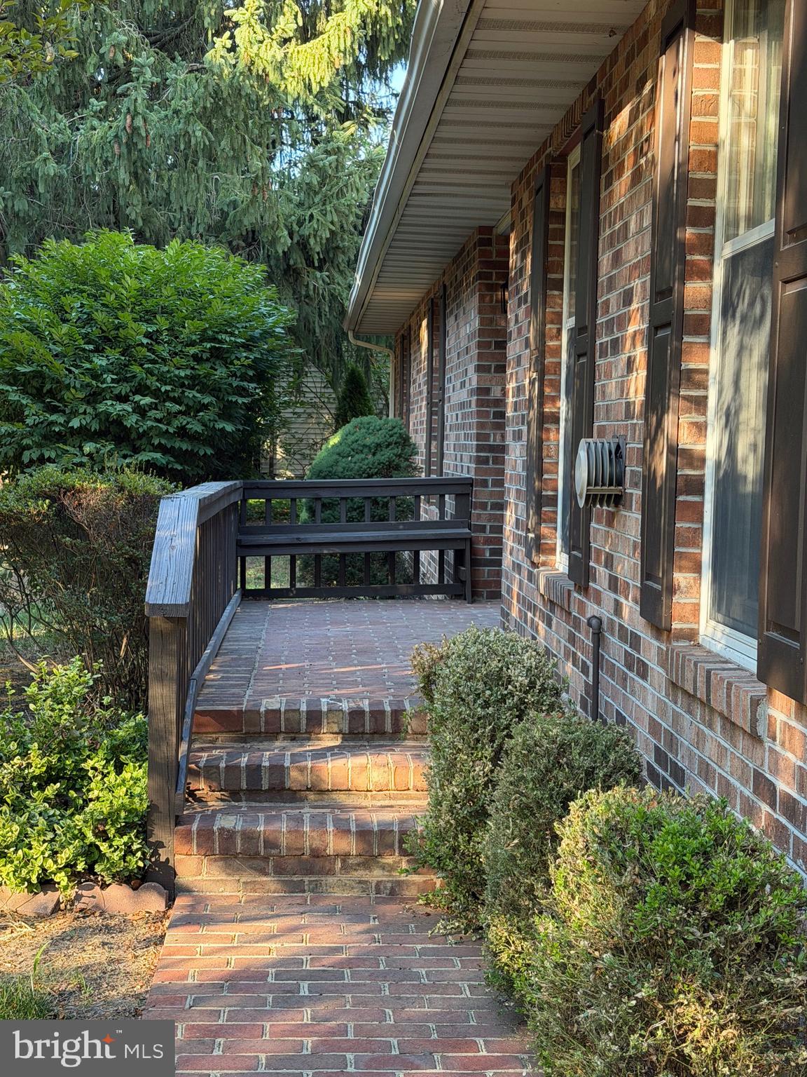 1324 WALNUT SHADE ROAD