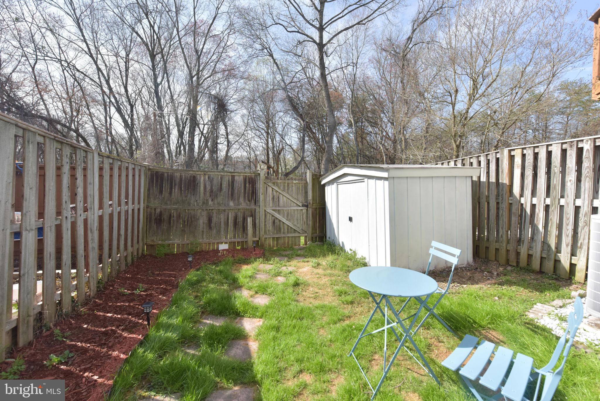 WHITFIELD GREEN - Residential