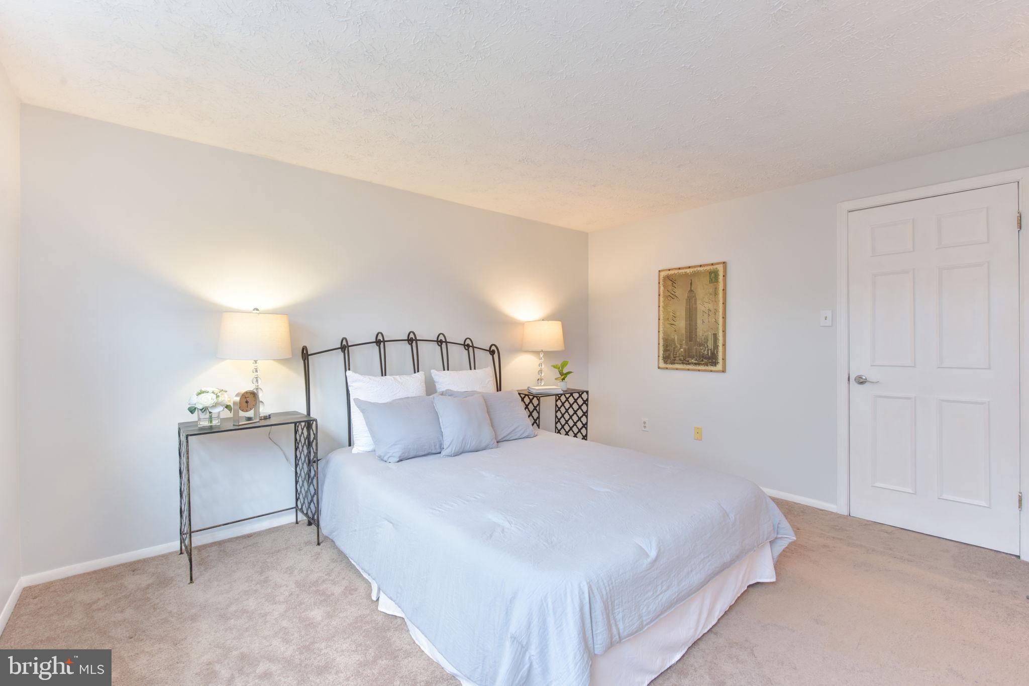 WHITFIELD GREEN - Residential