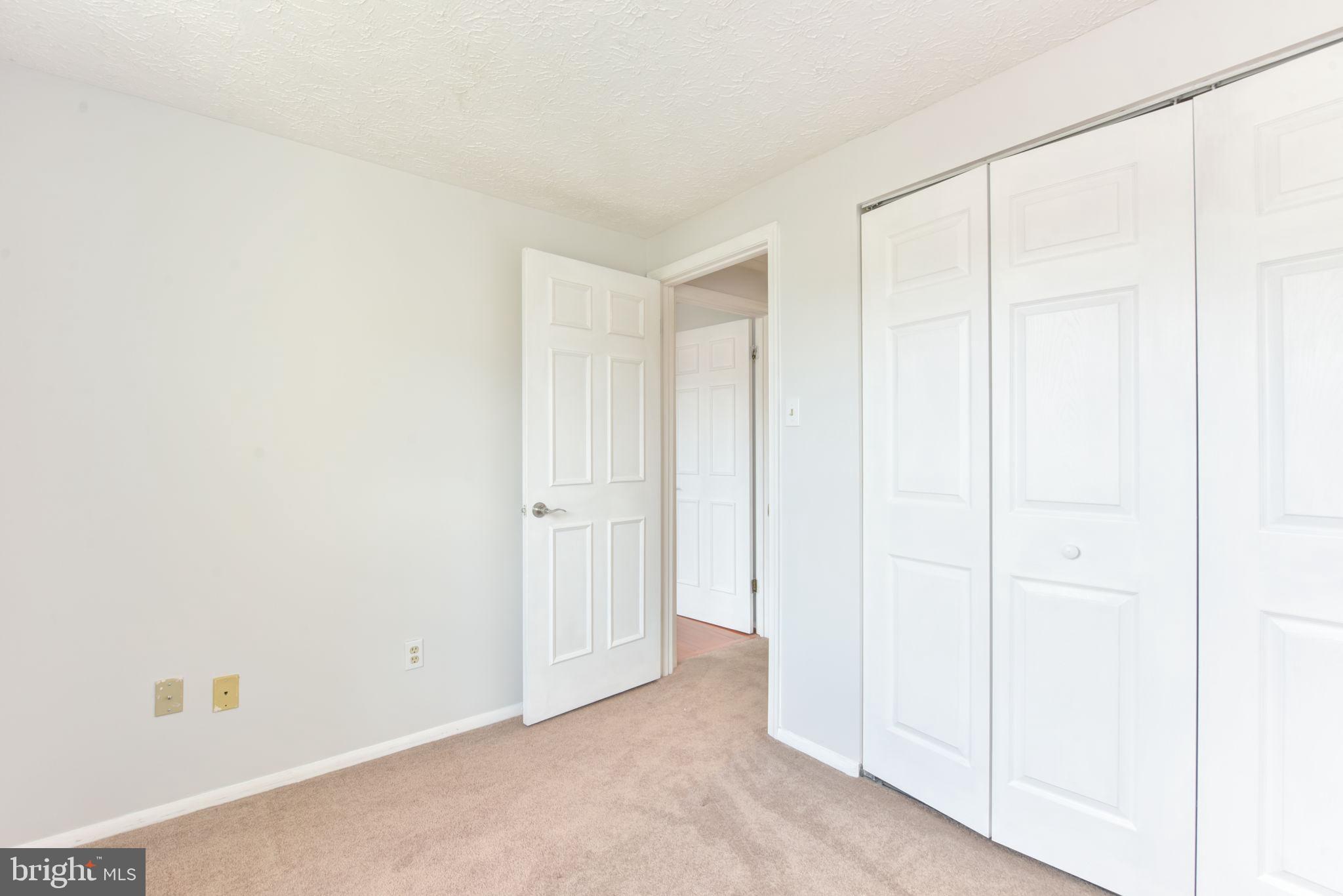 WHITFIELD GREEN - Residential