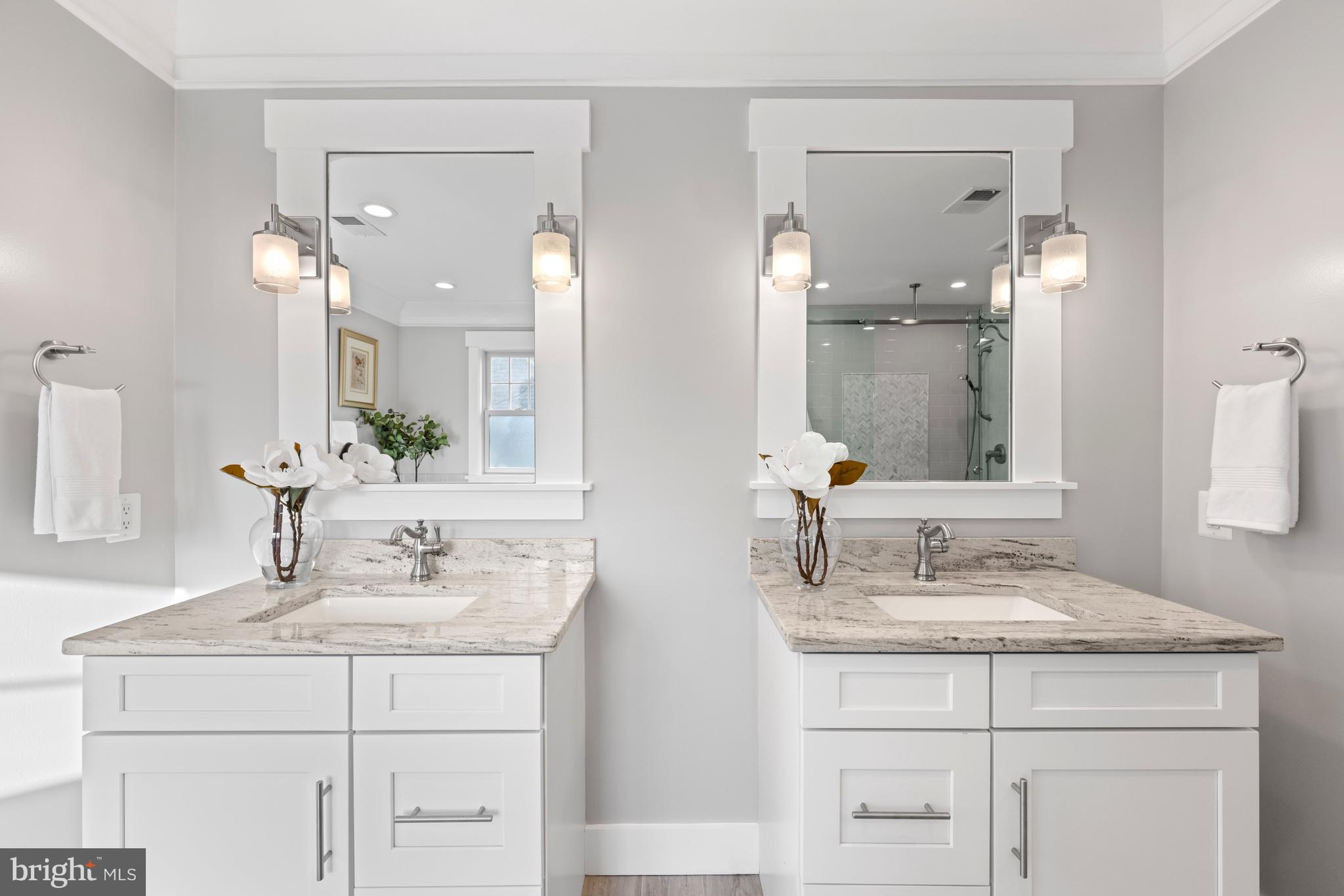 PINEVIEW - Residential