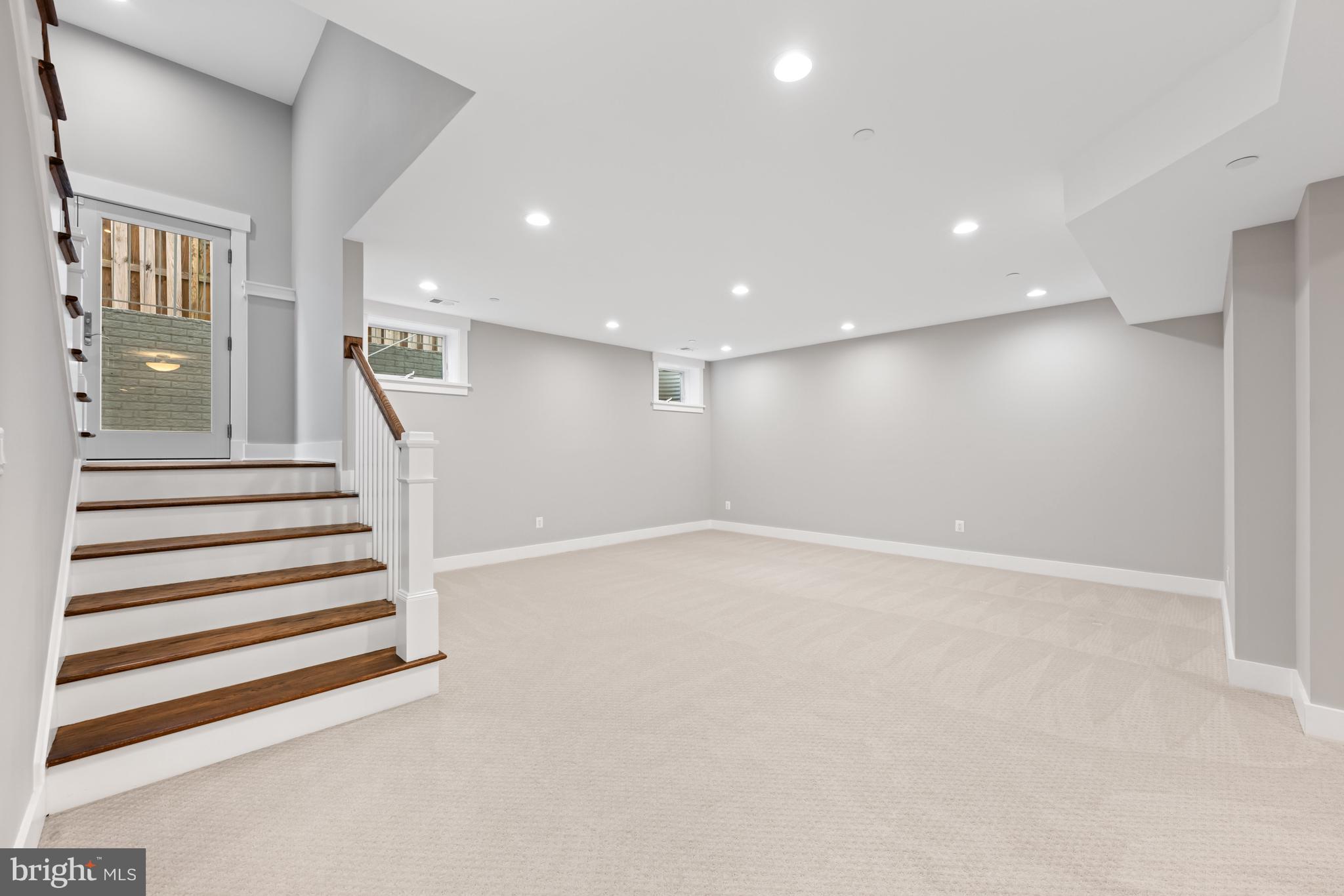 PINEVIEW - Residential