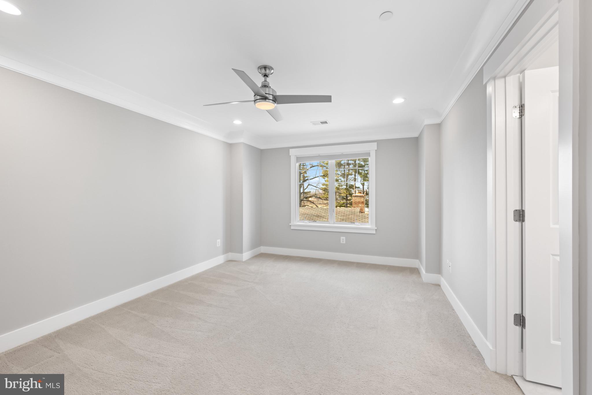 PINEVIEW - Residential