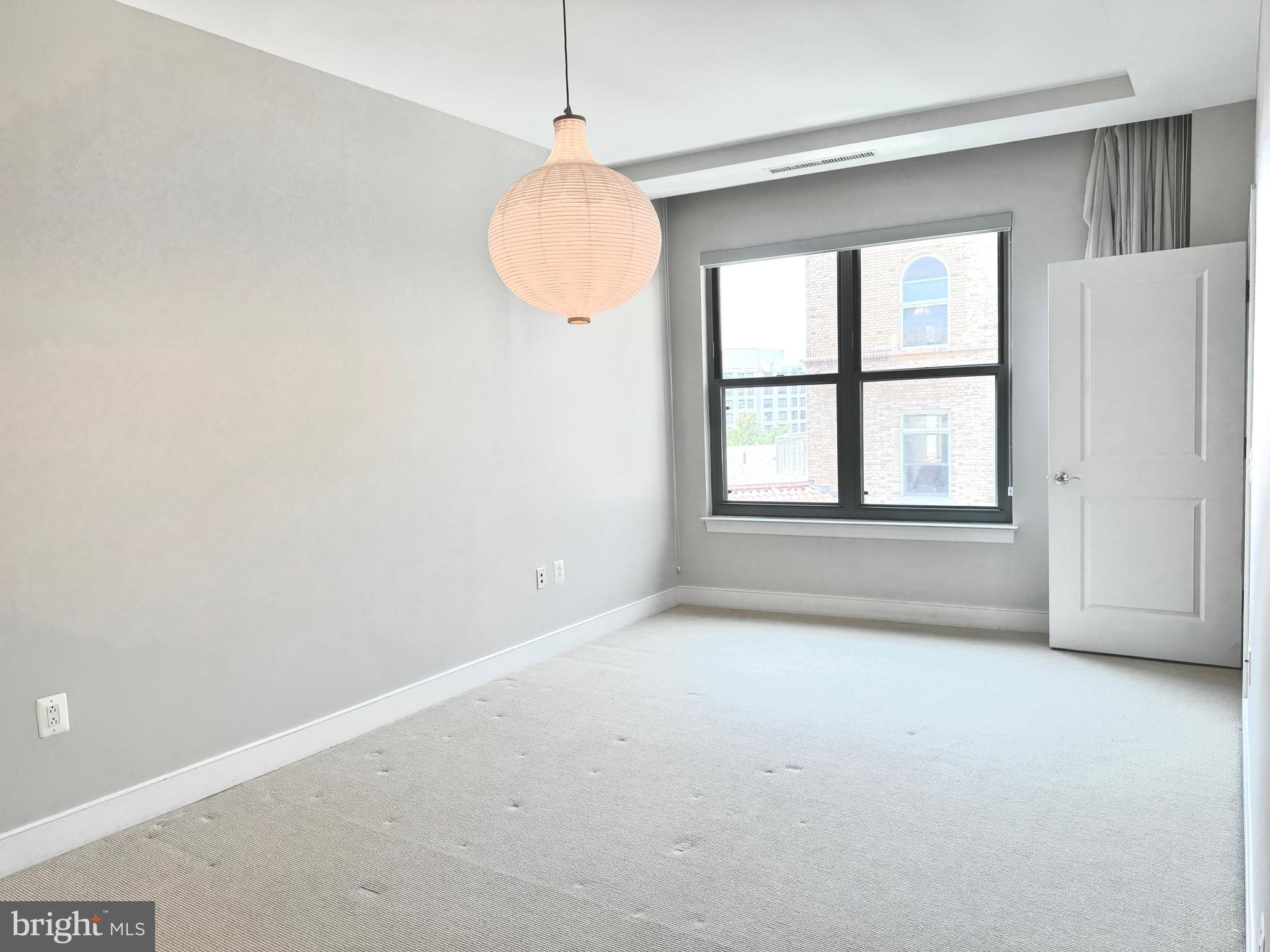 WEST END - Residential