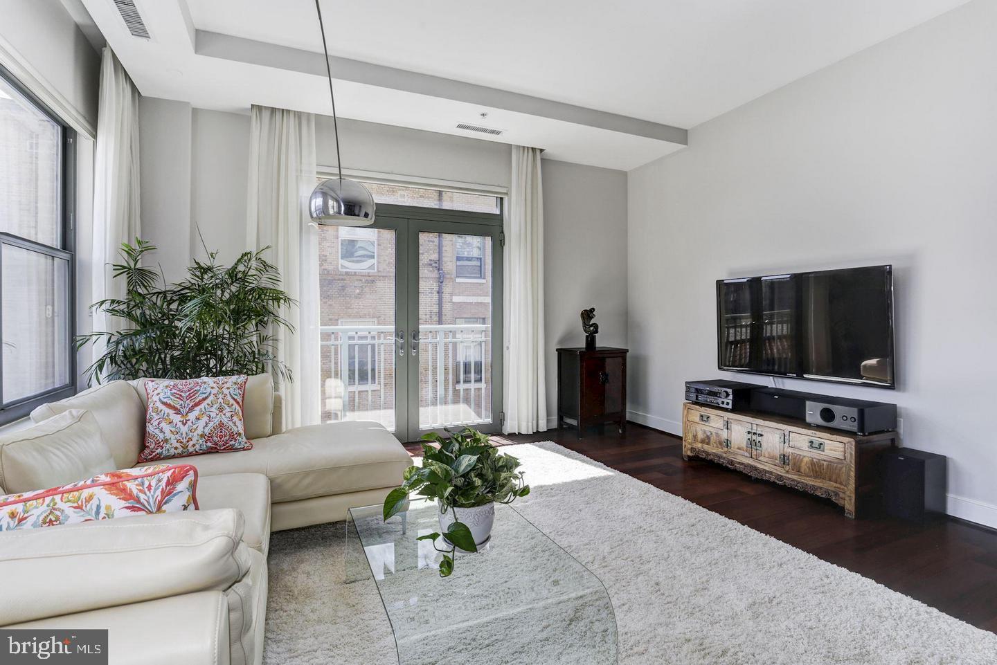 WEST END - Residential