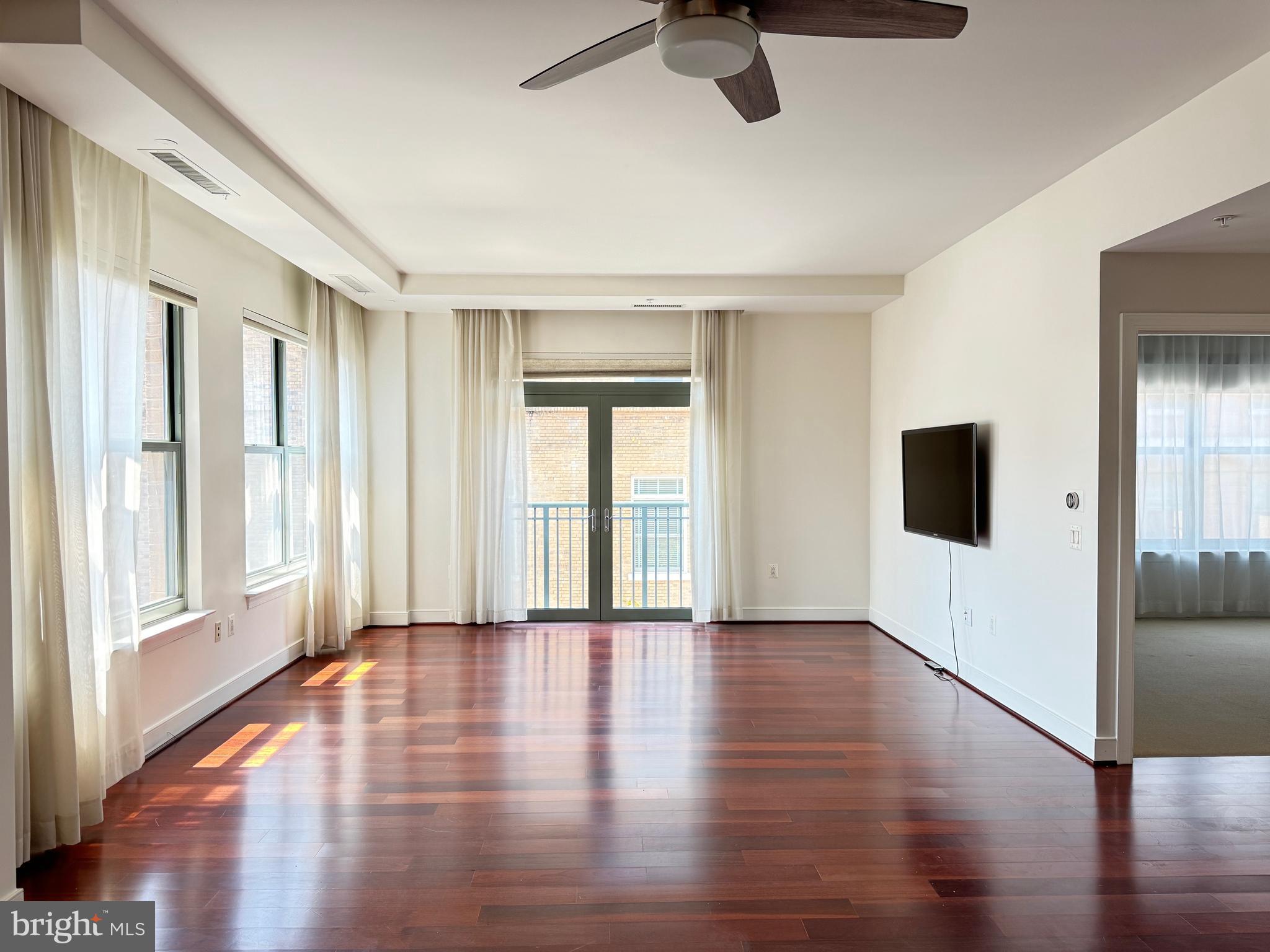 WEST END - Residential