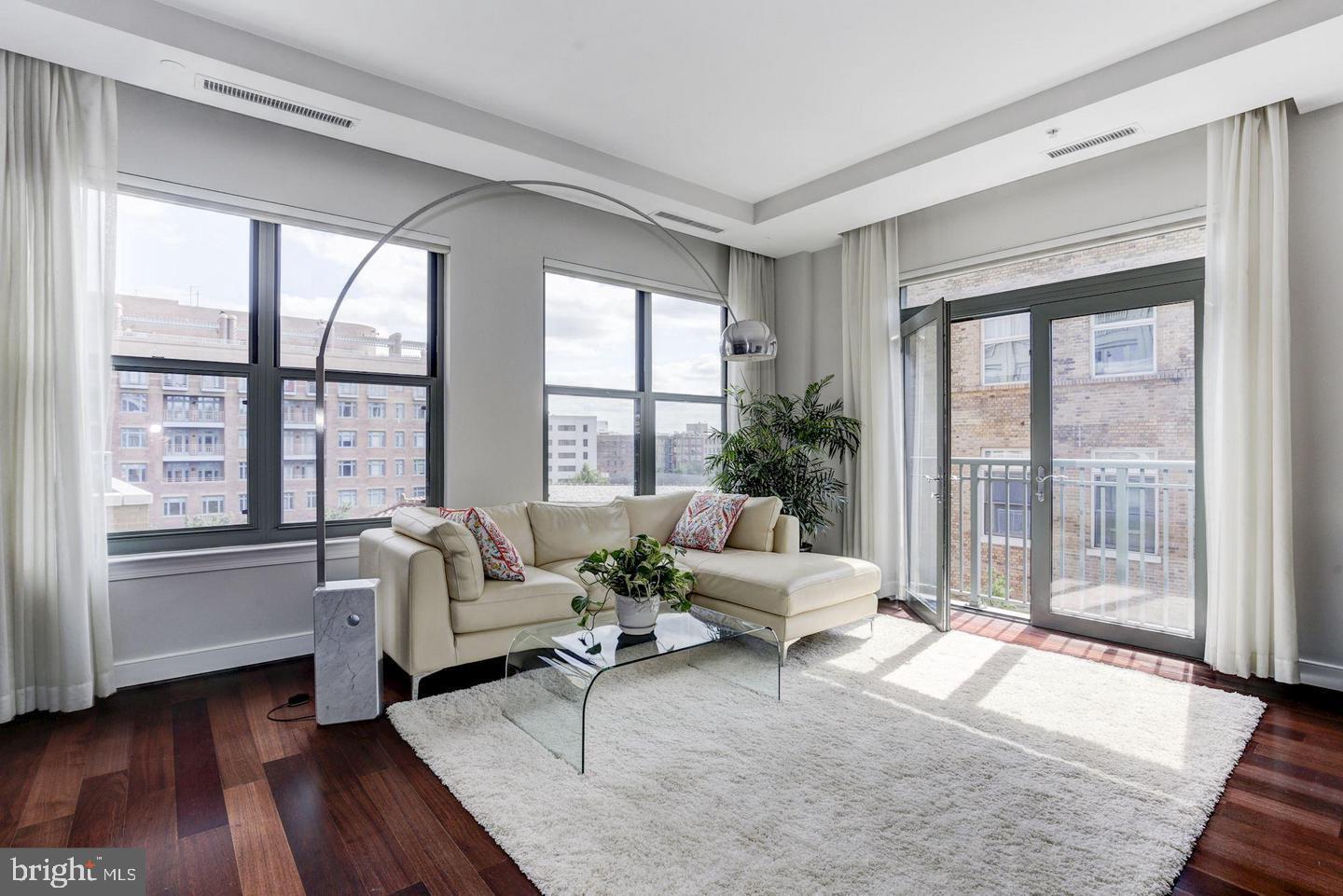 WEST END - Residential