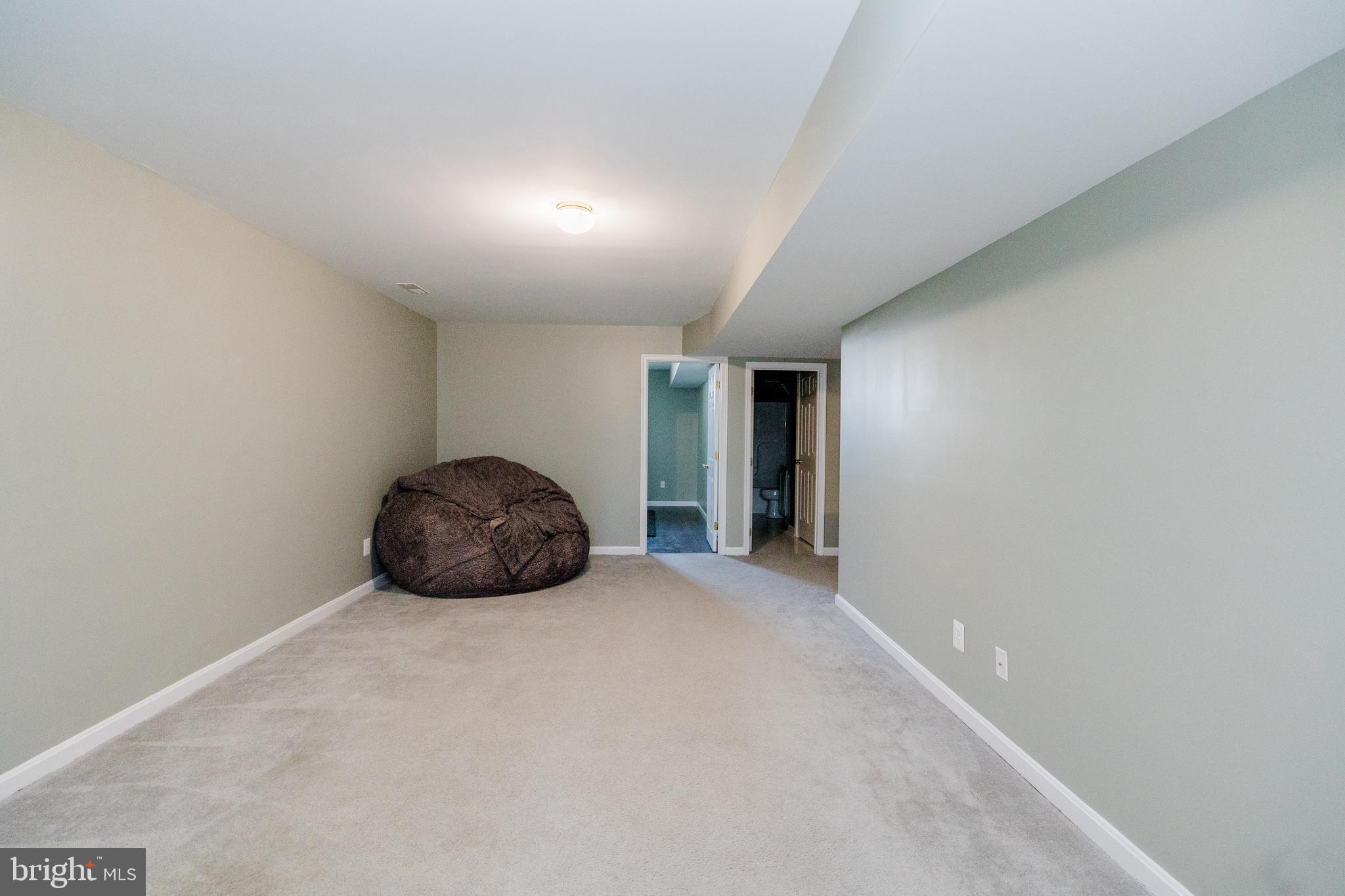 MEADOWBROOK - Residential