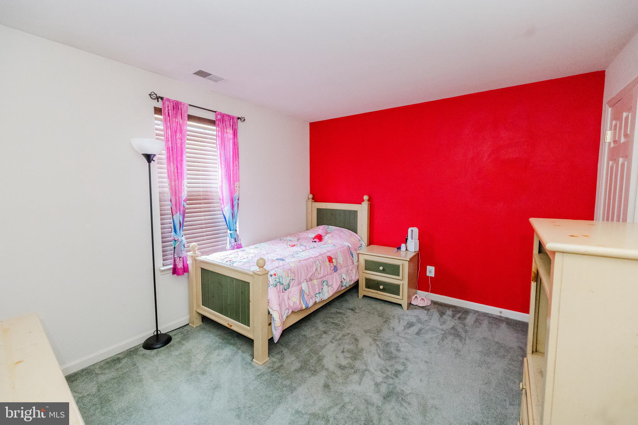 MEADOWBROOK - Residential