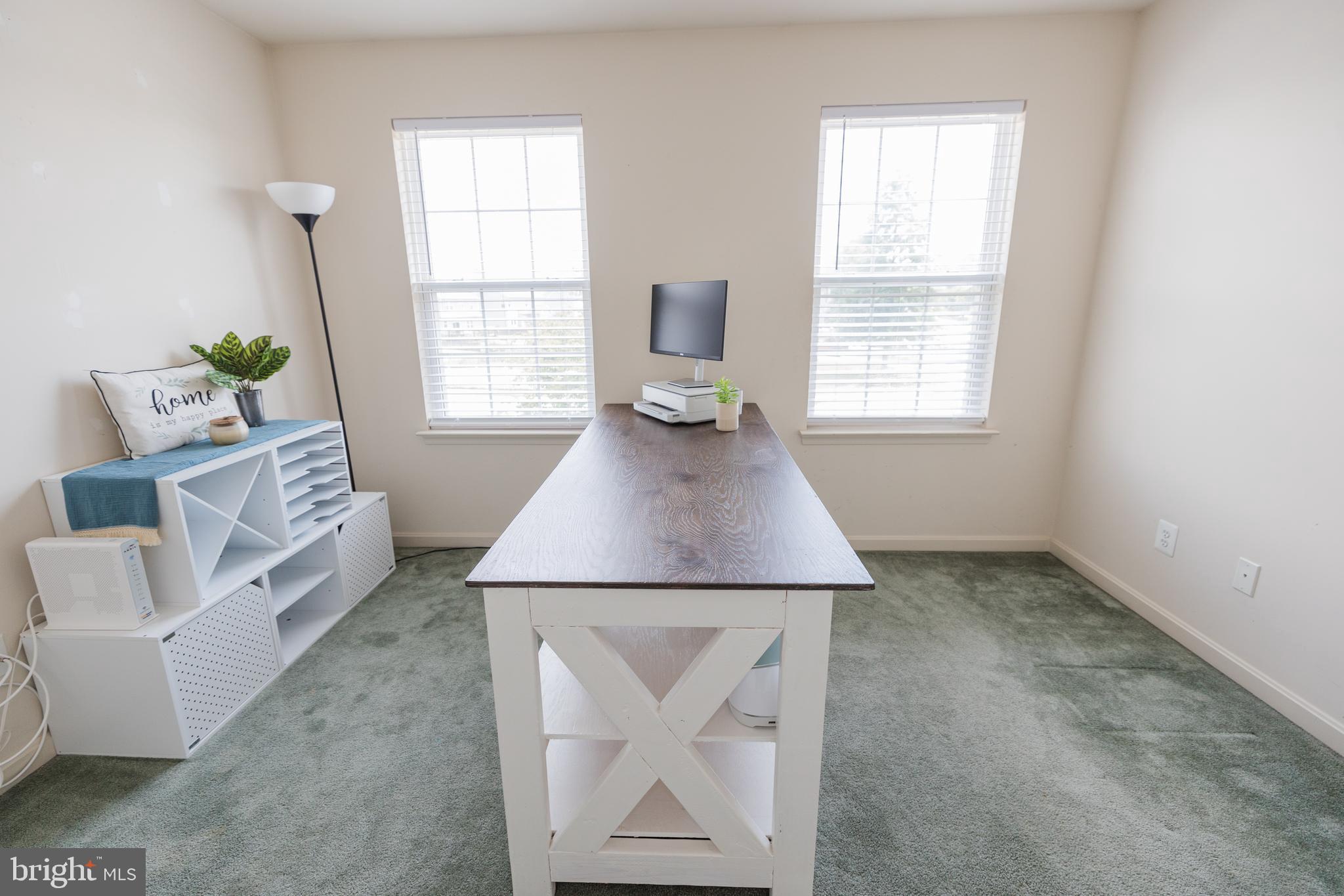 MEADOWBROOK - Residential