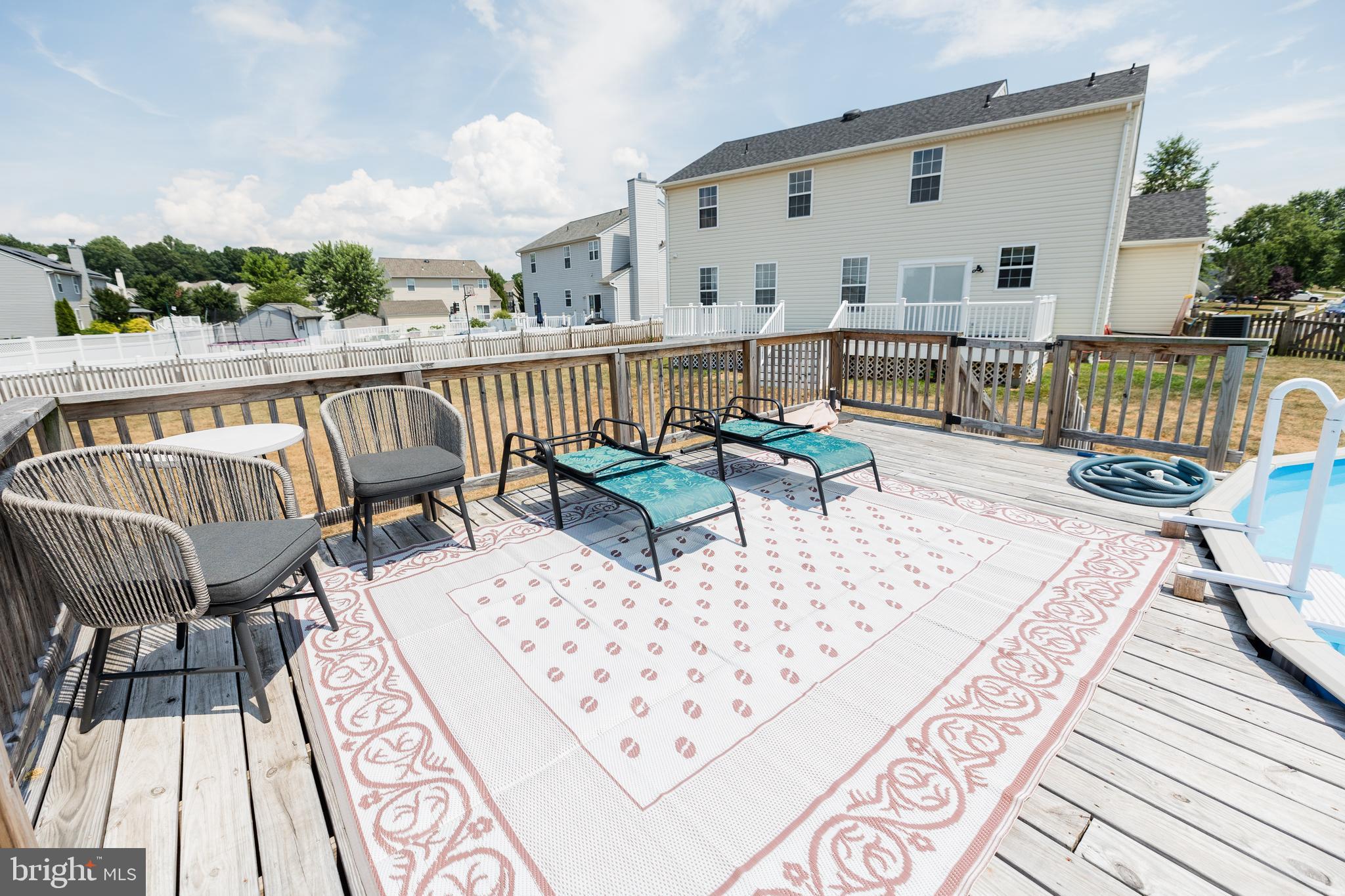 MEADOWBROOK - Residential