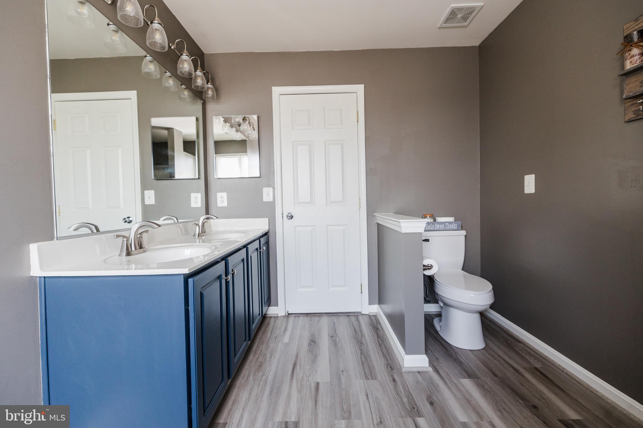 MEADOWBROOK - Residential