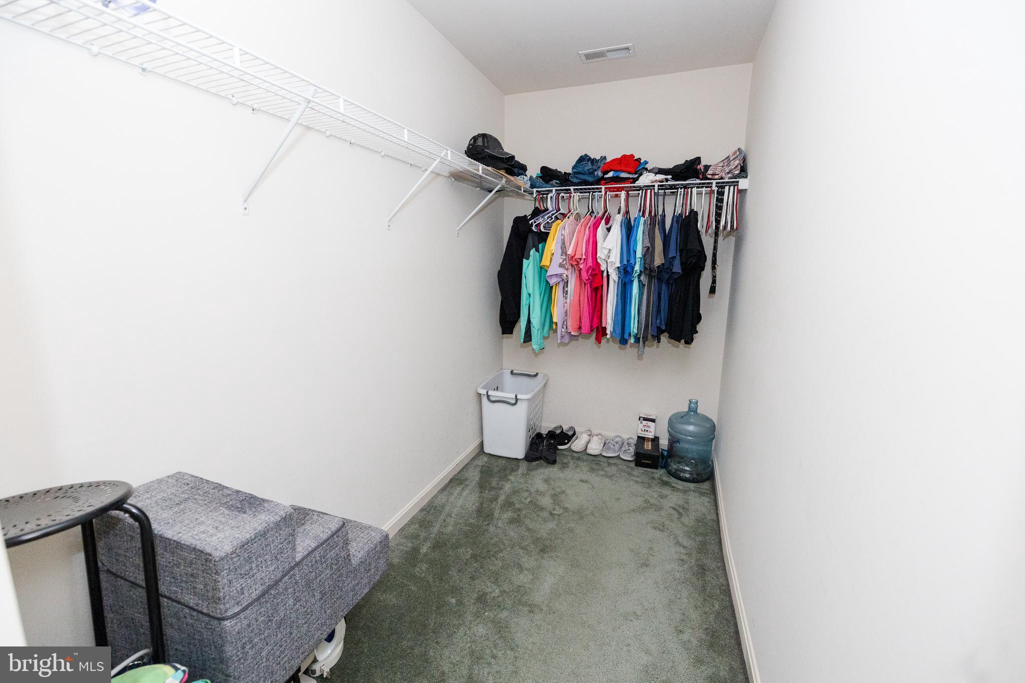 MEADOWBROOK - Residential