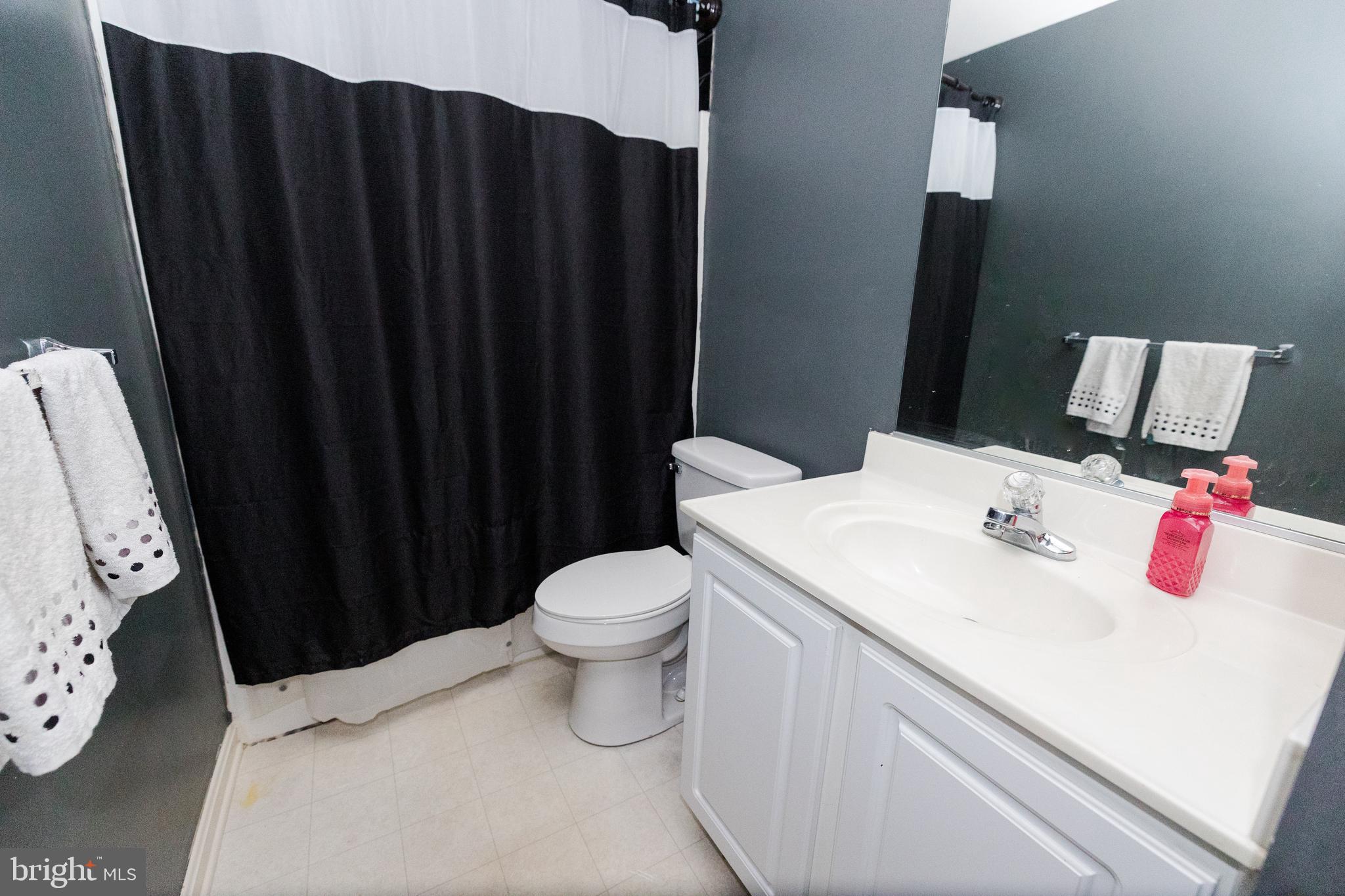 MEADOWBROOK - Residential