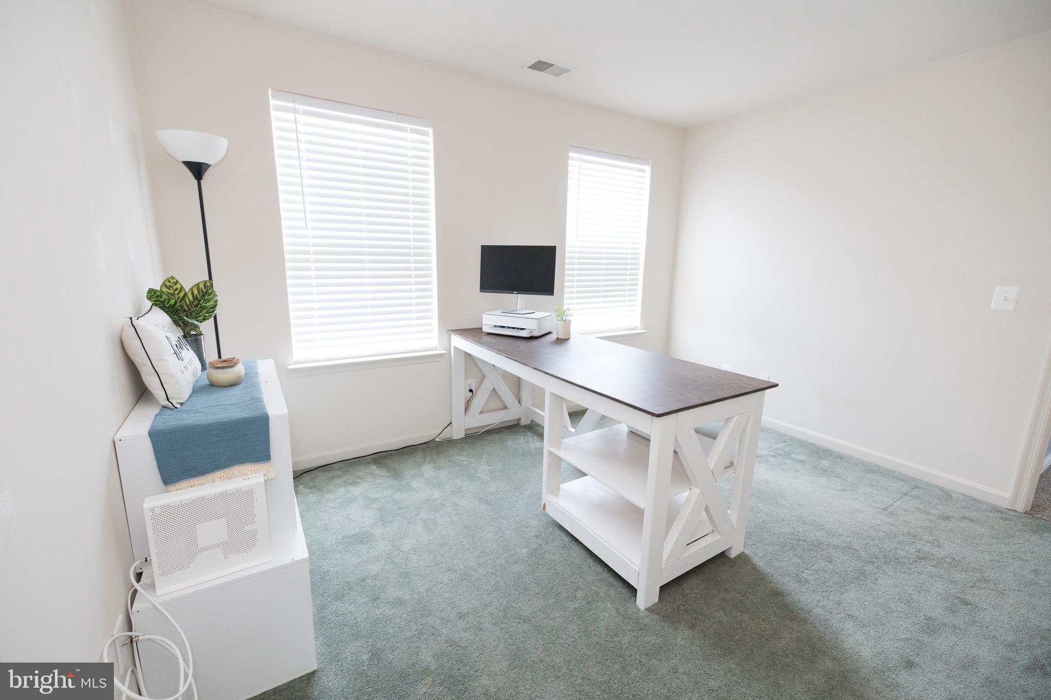 MEADOWBROOK - Residential