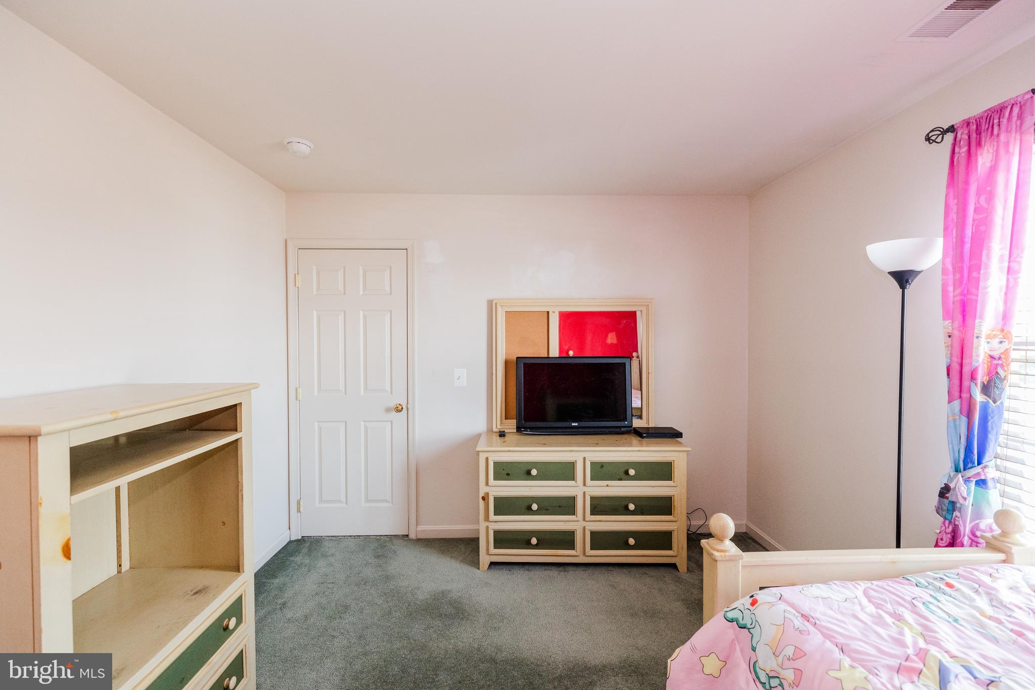 MEADOWBROOK - Residential