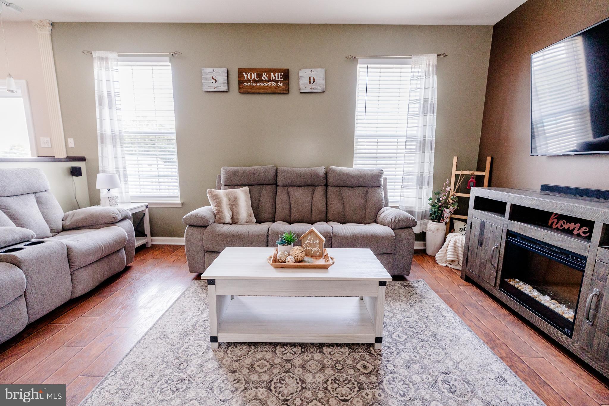 MEADOWBROOK - Residential