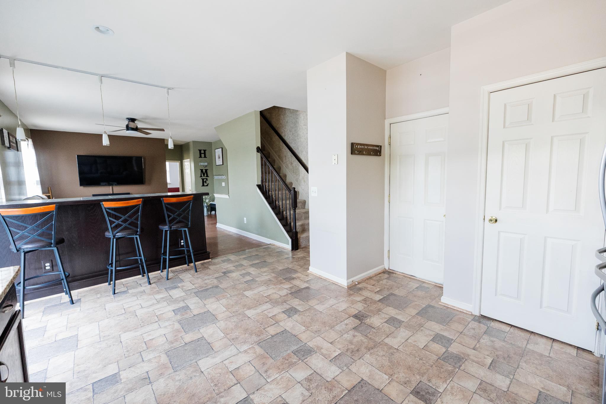 MEADOWBROOK - Residential