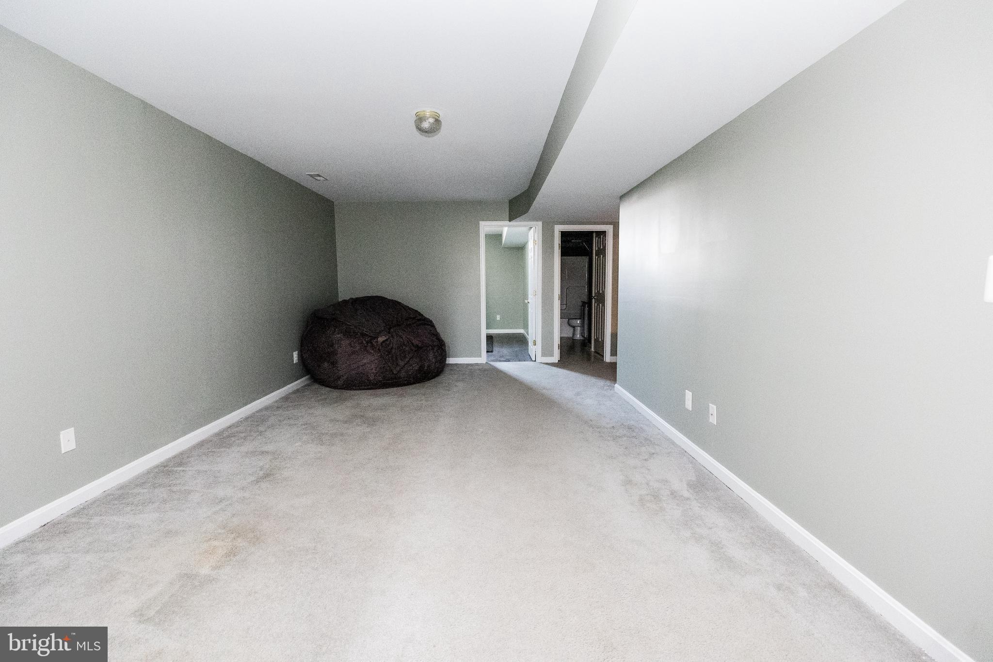 MEADOWBROOK - Residential