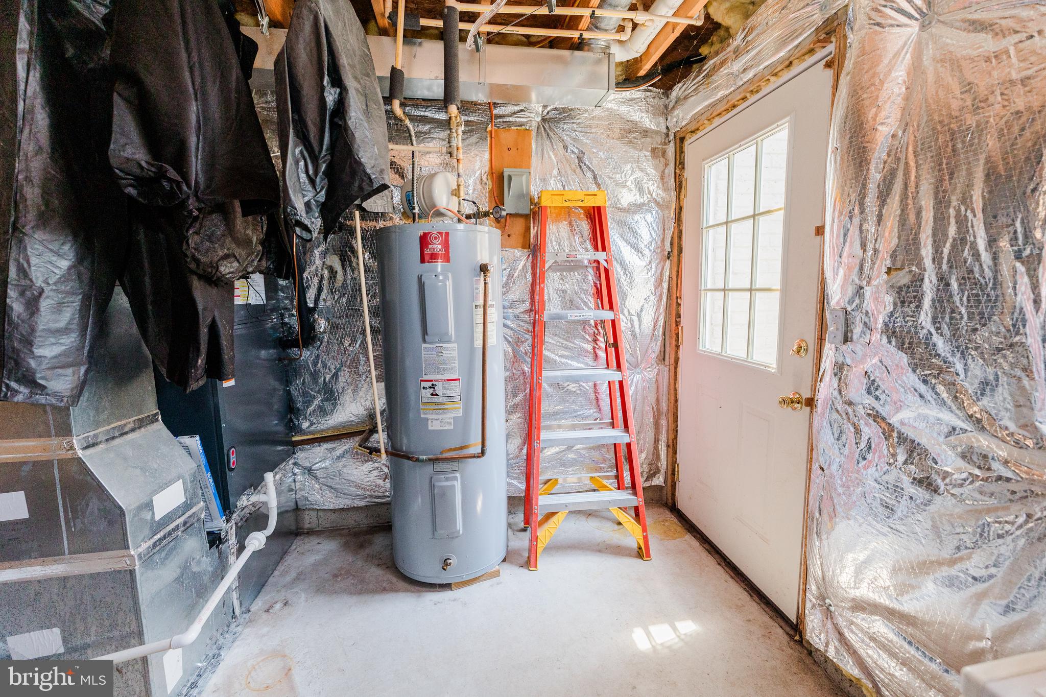 MEADOWBROOK - Residential