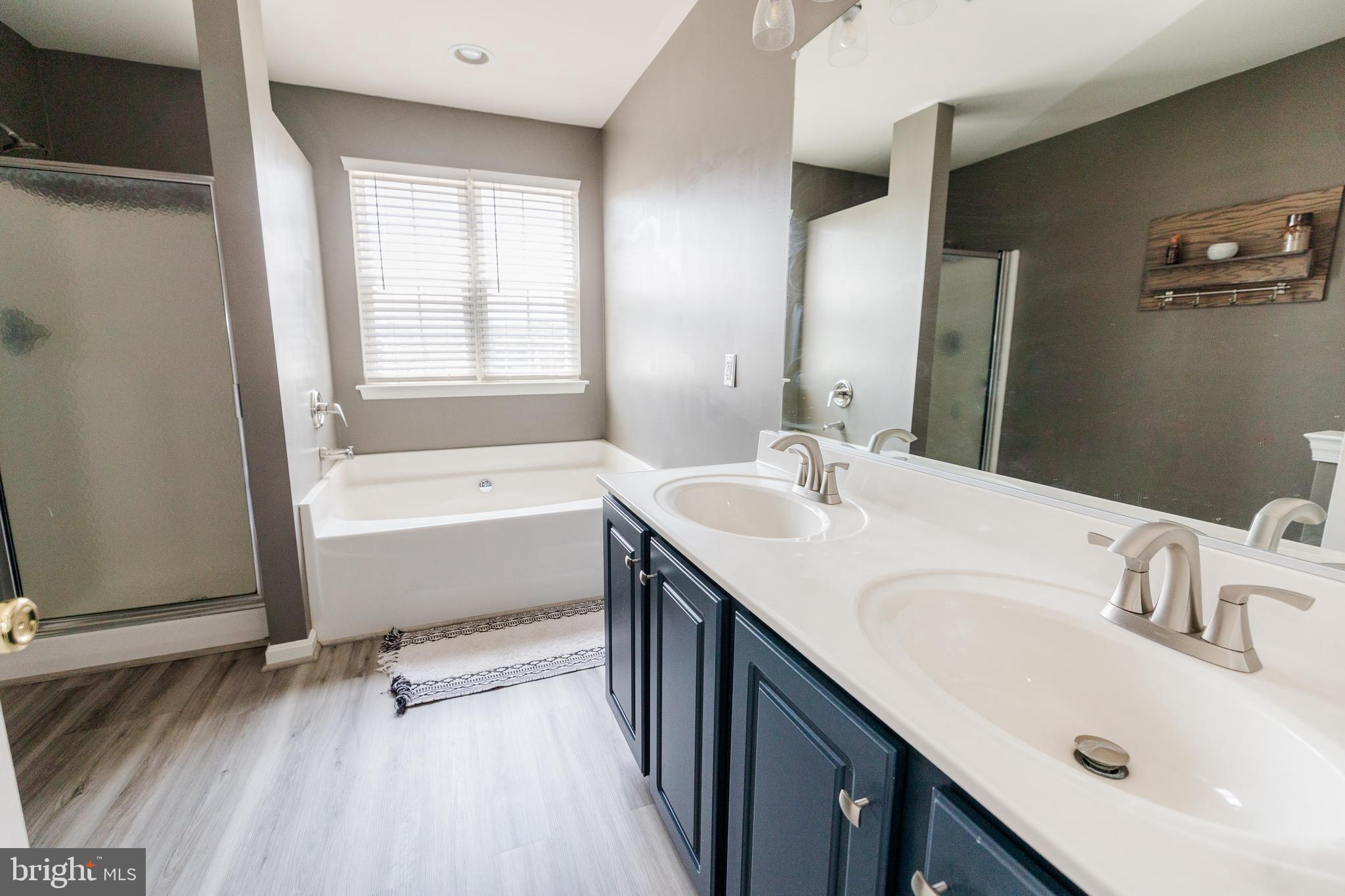 MEADOWBROOK - Residential