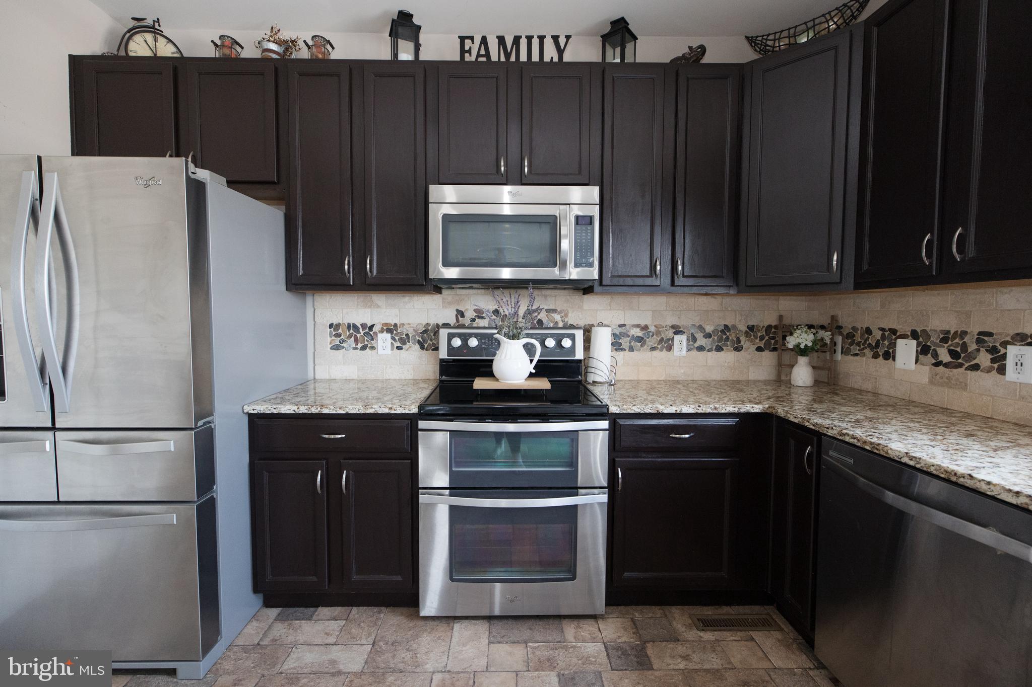 MEADOWBROOK - Residential