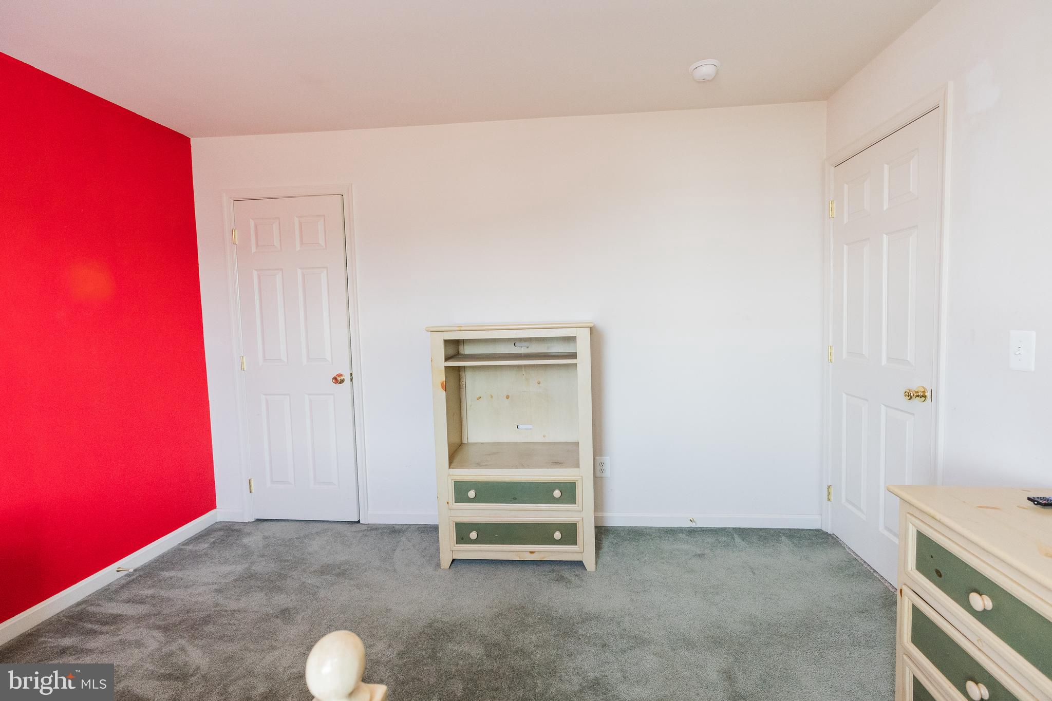 MEADOWBROOK - Residential