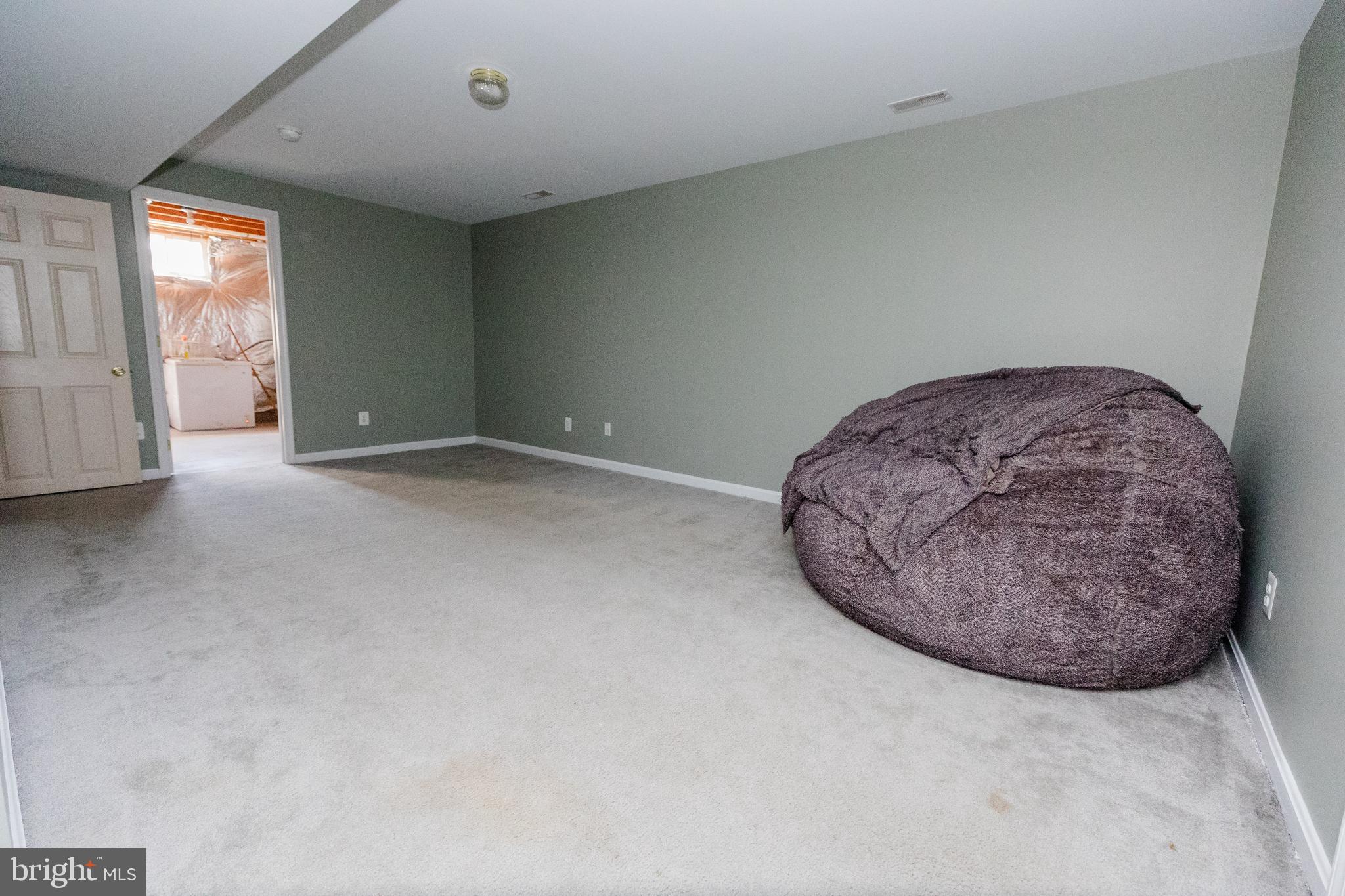 MEADOWBROOK - Residential