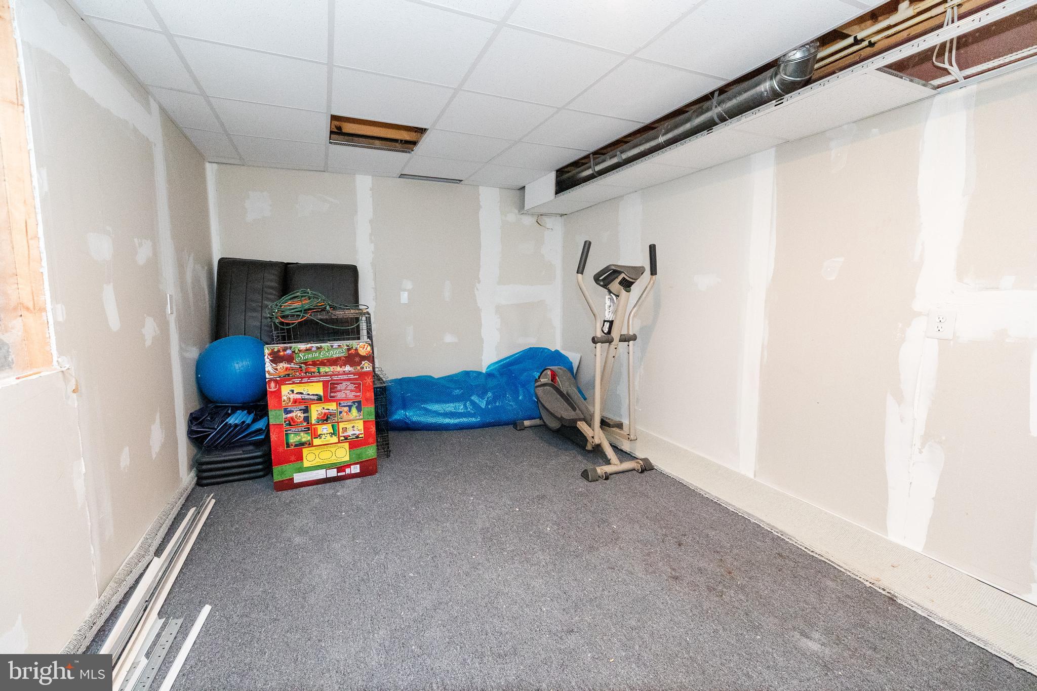 MEADOWBROOK - Residential