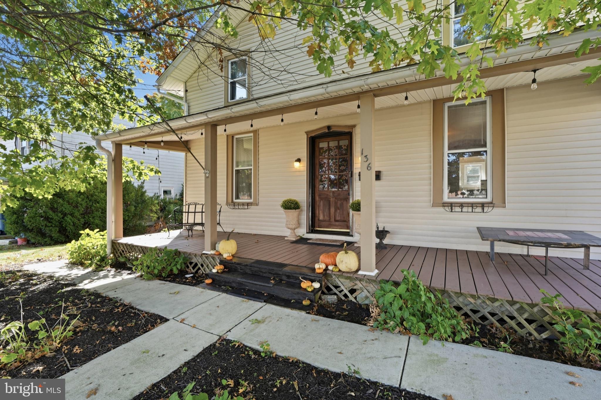 136 N BRANCH STREET