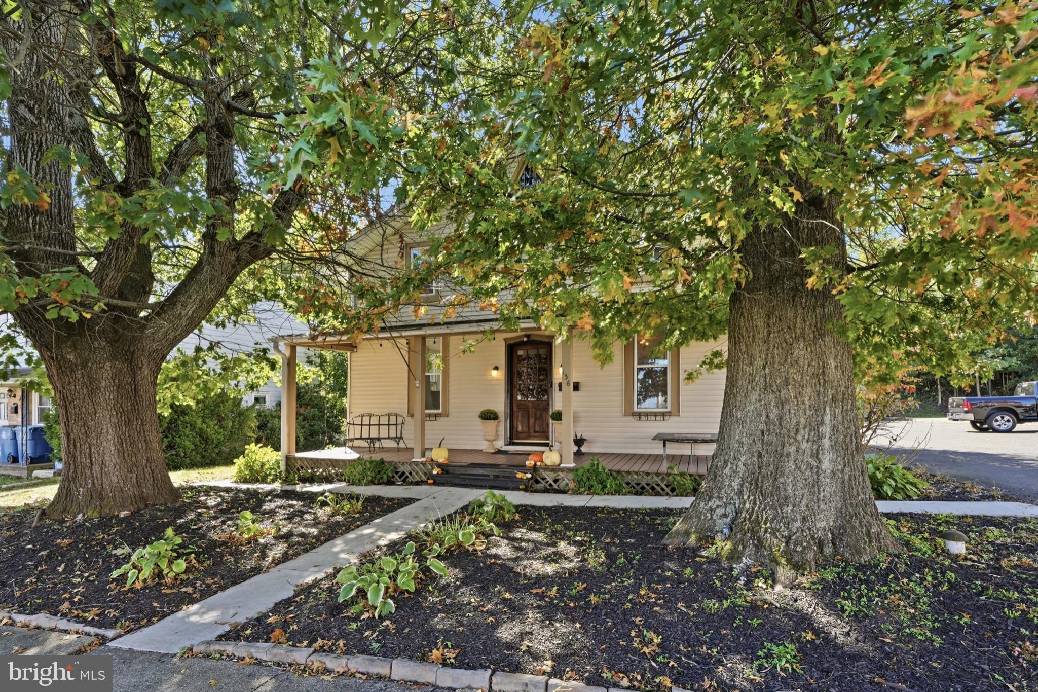 136 N BRANCH STREET