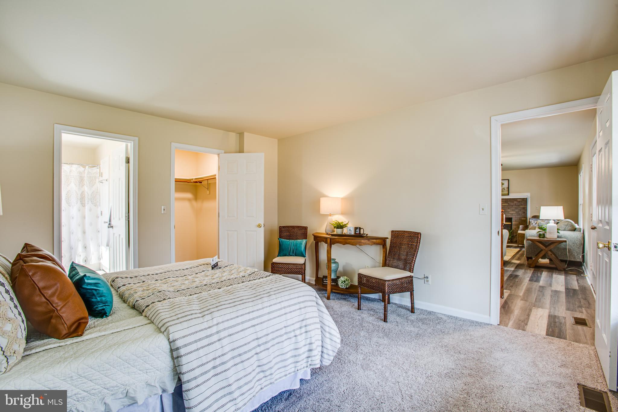 LAKE OF THE WOODS - Residential