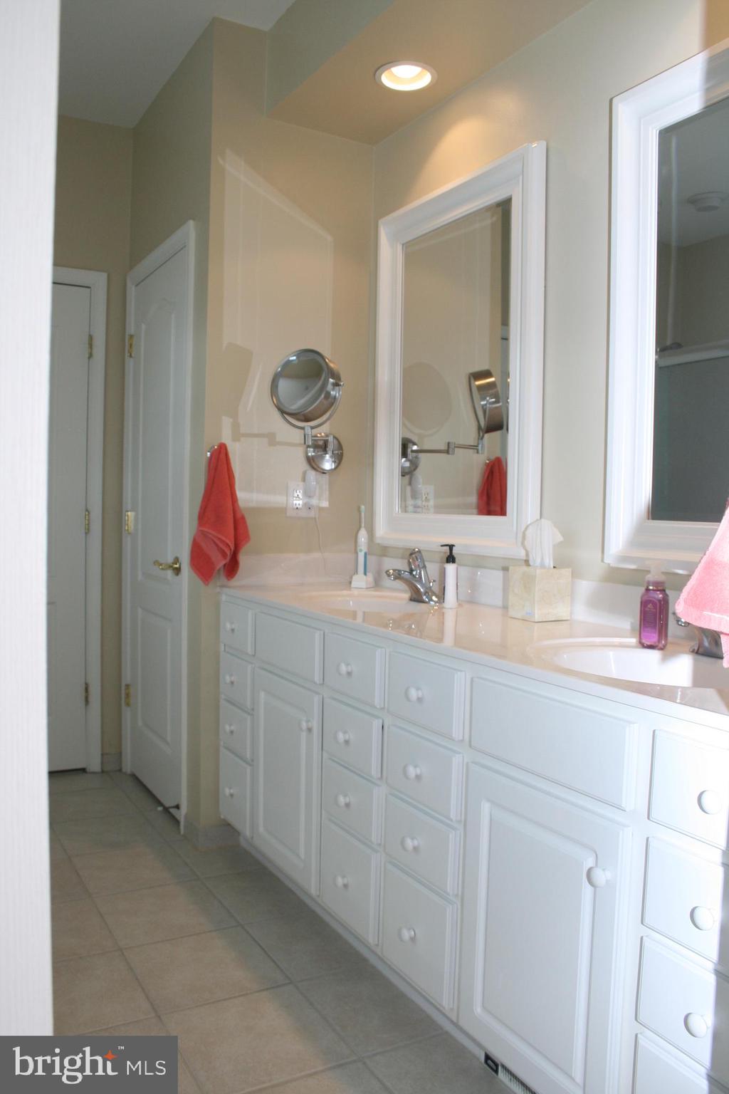 EASTON CLUB EAST - Residential