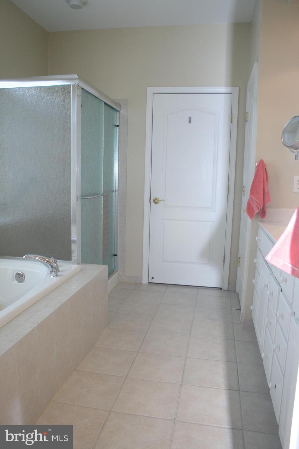 EASTON CLUB EAST - Residential