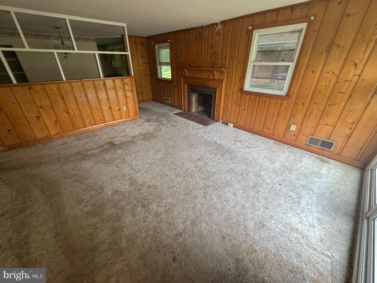 536 BROOK ROAD