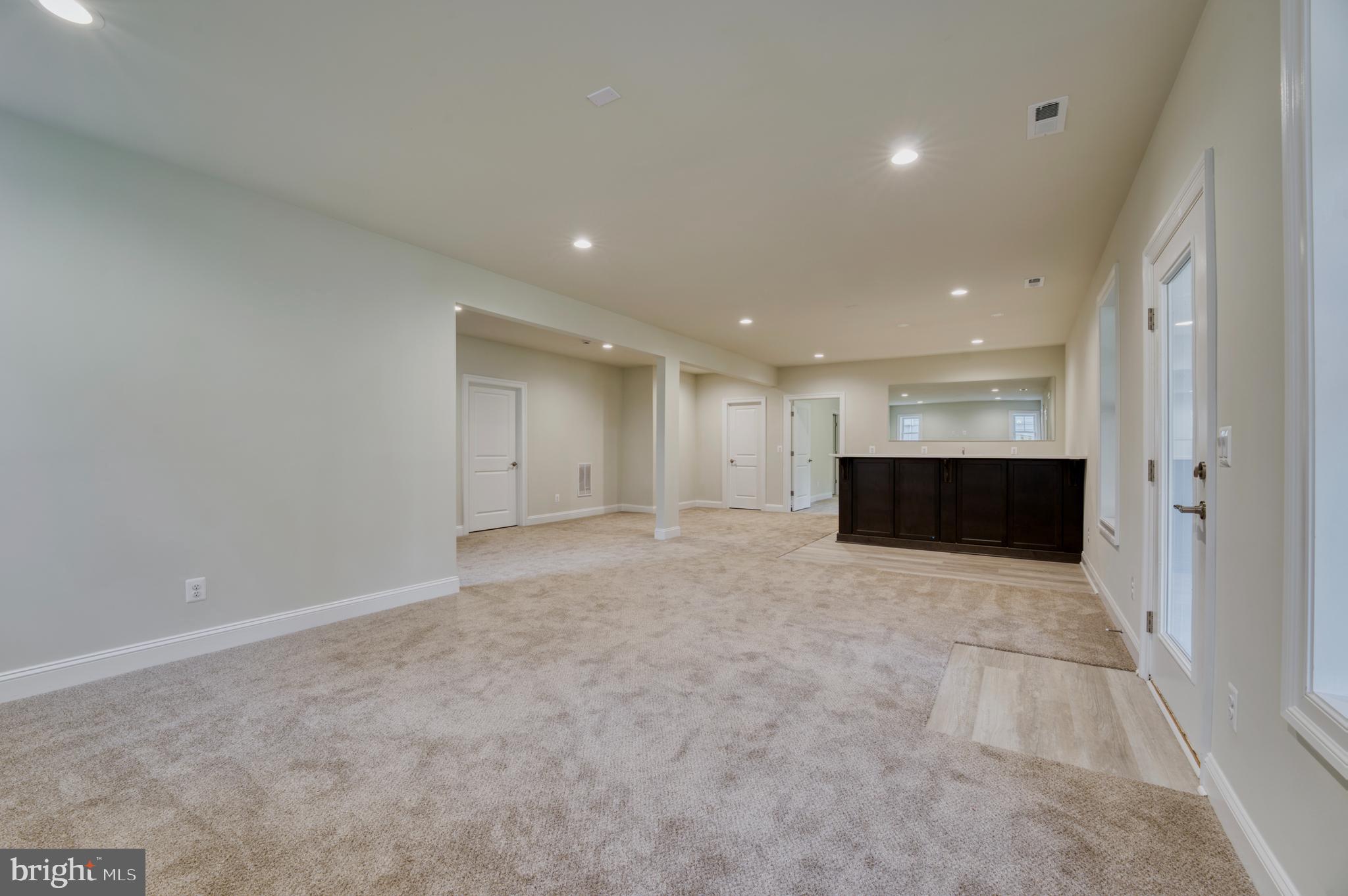 ROBERTSON FARM - Residential