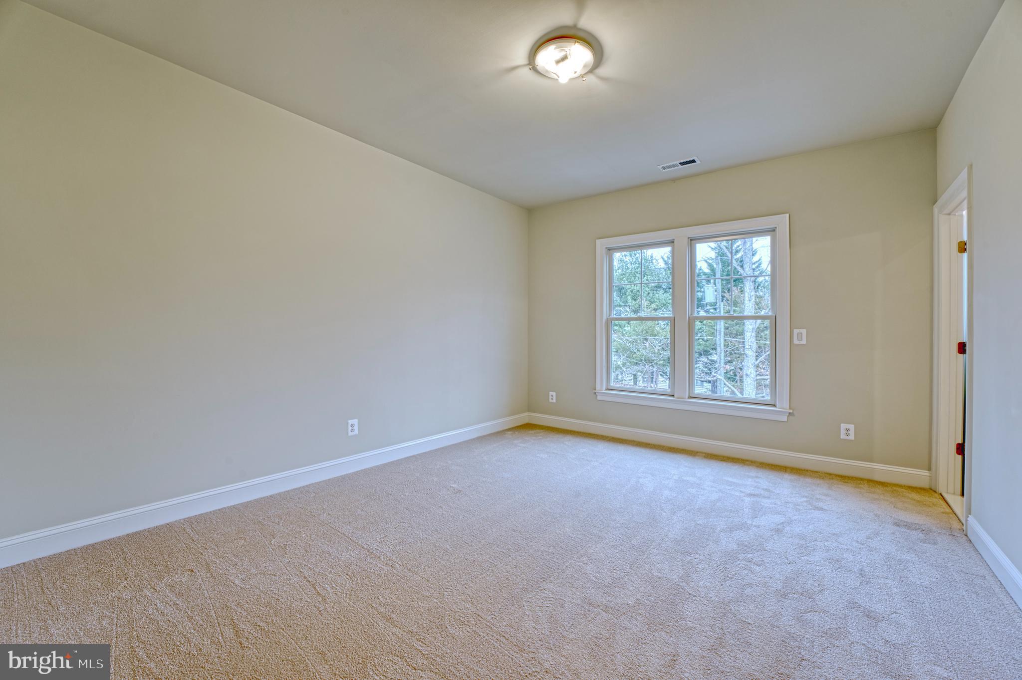 ROBERTSON FARM - Residential