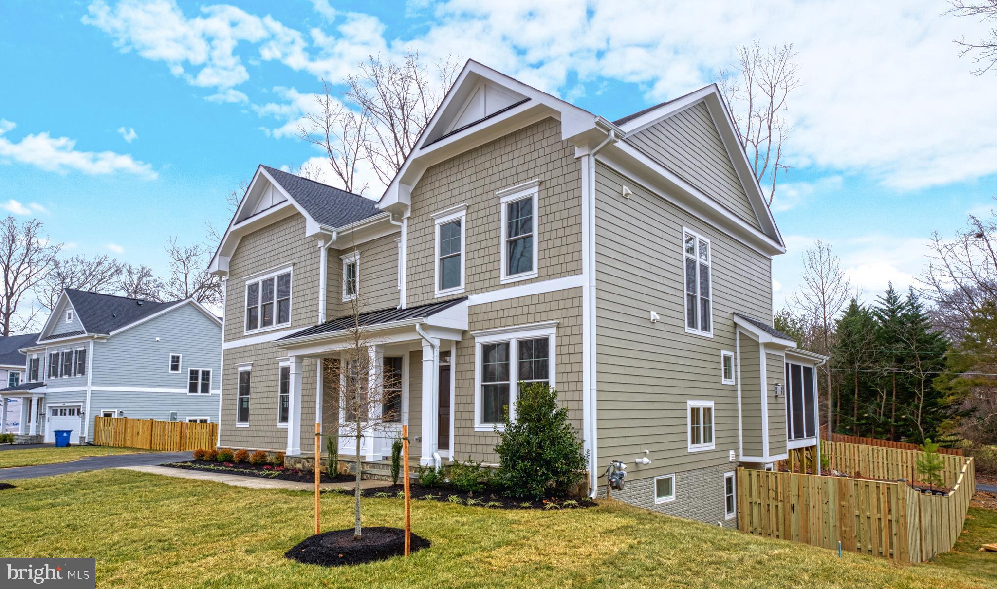 ROBERTSON FARM - Residential