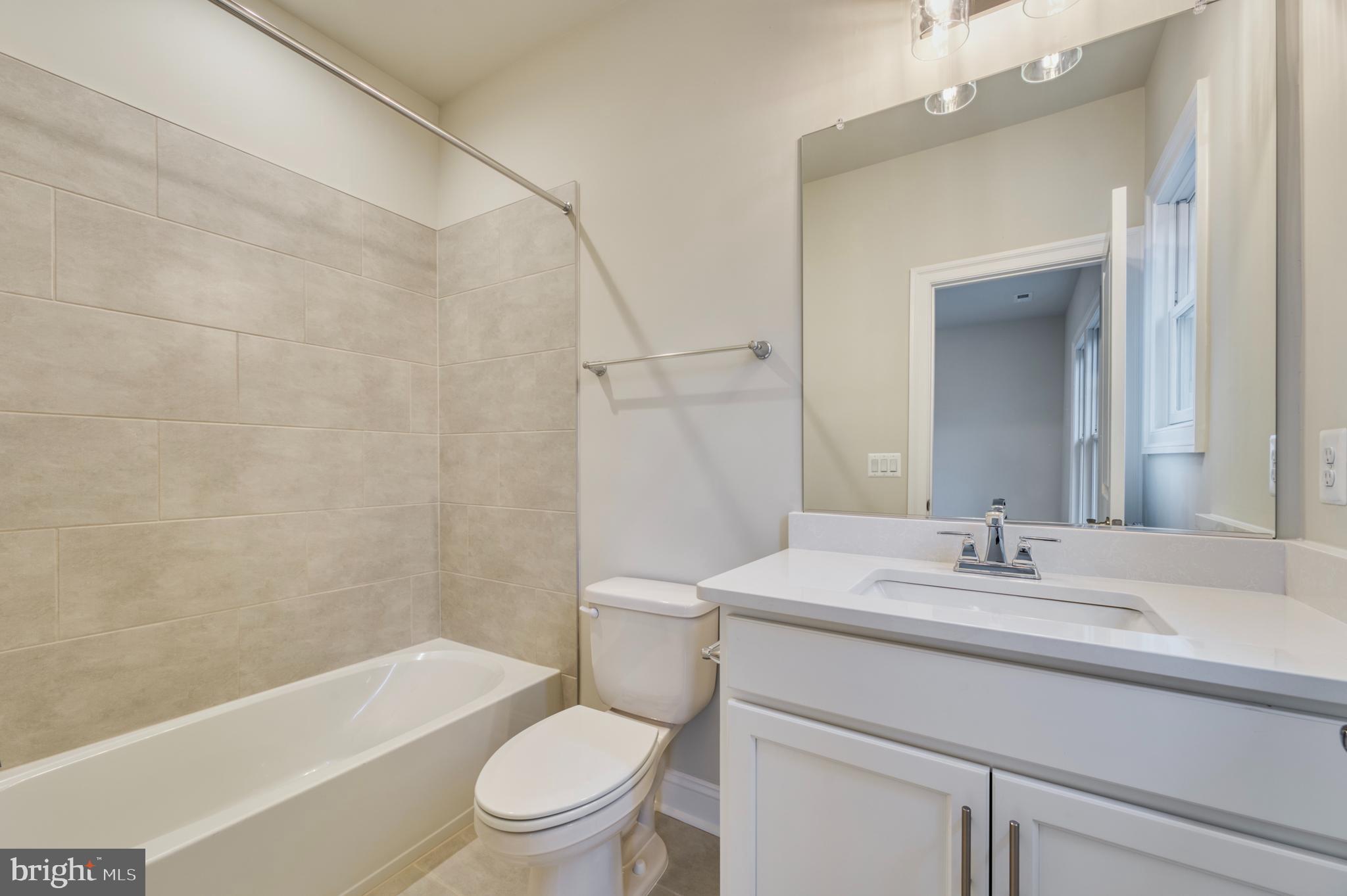 ROBERTSON FARM - Residential