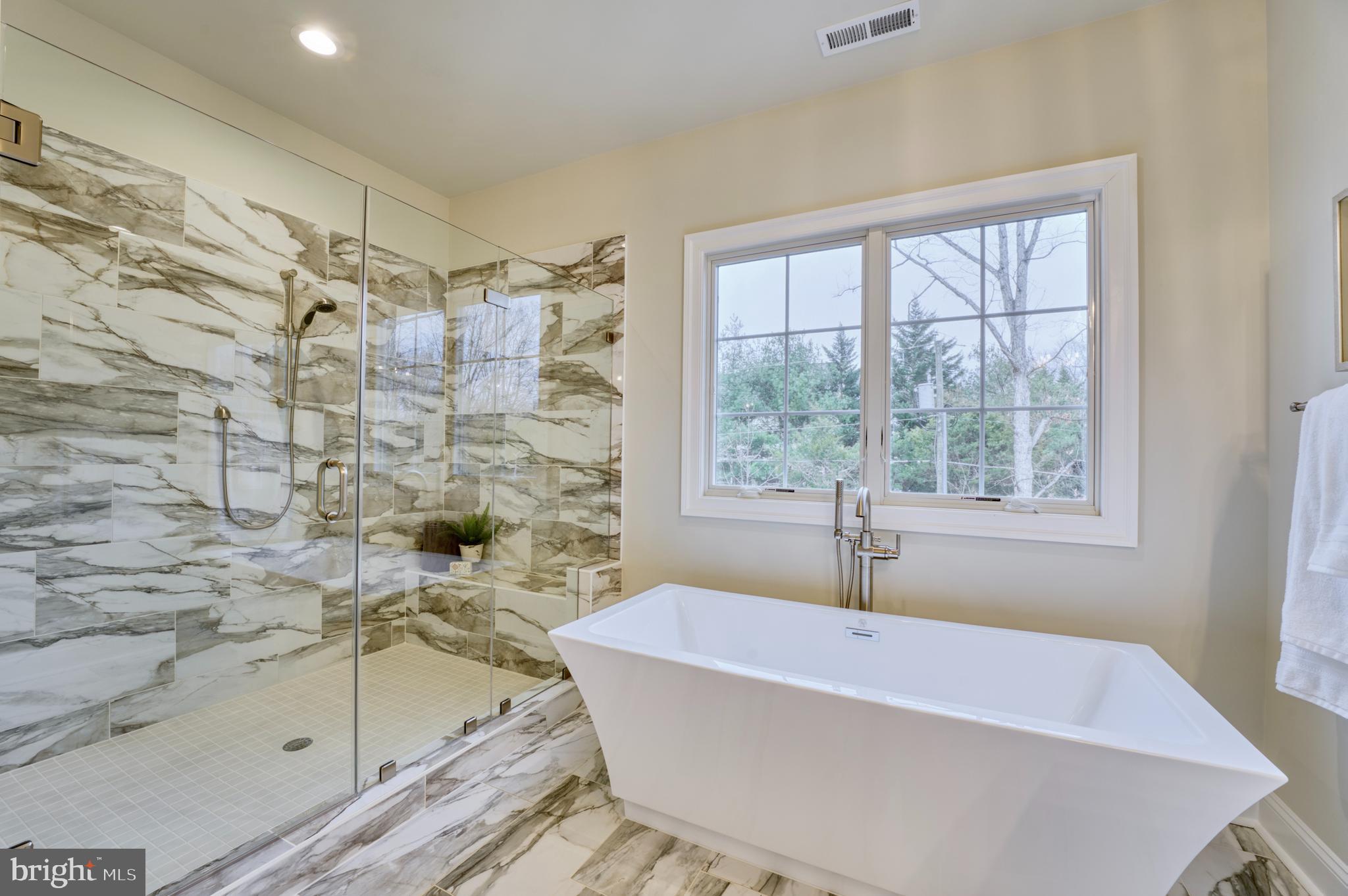 ROBERTSON FARM - Residential