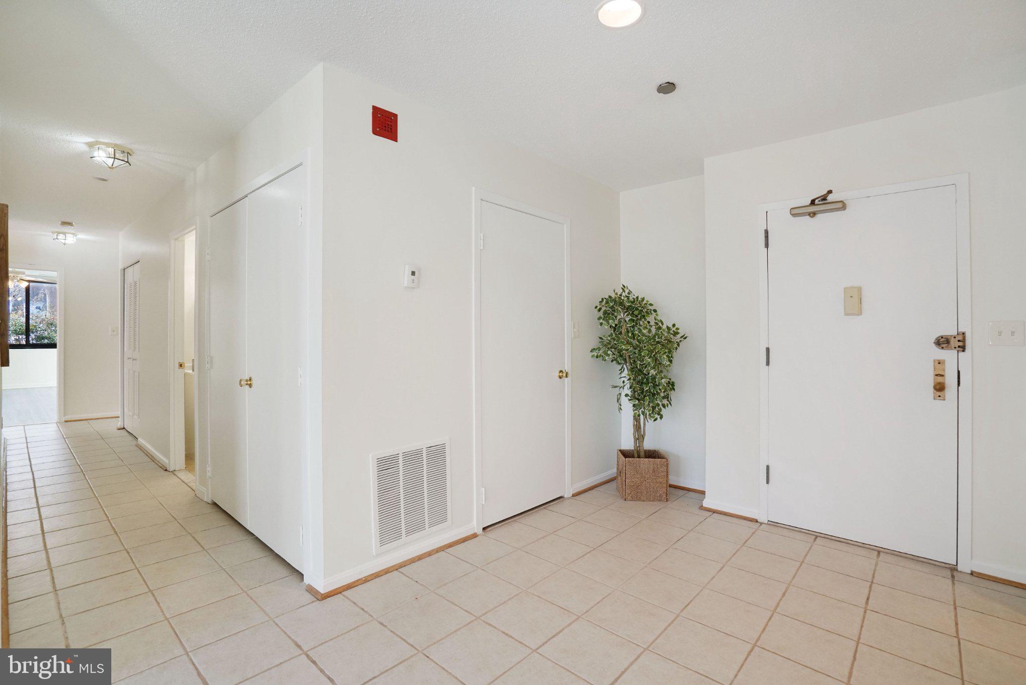 3713 S GEORGE MASON DRIVE T5W